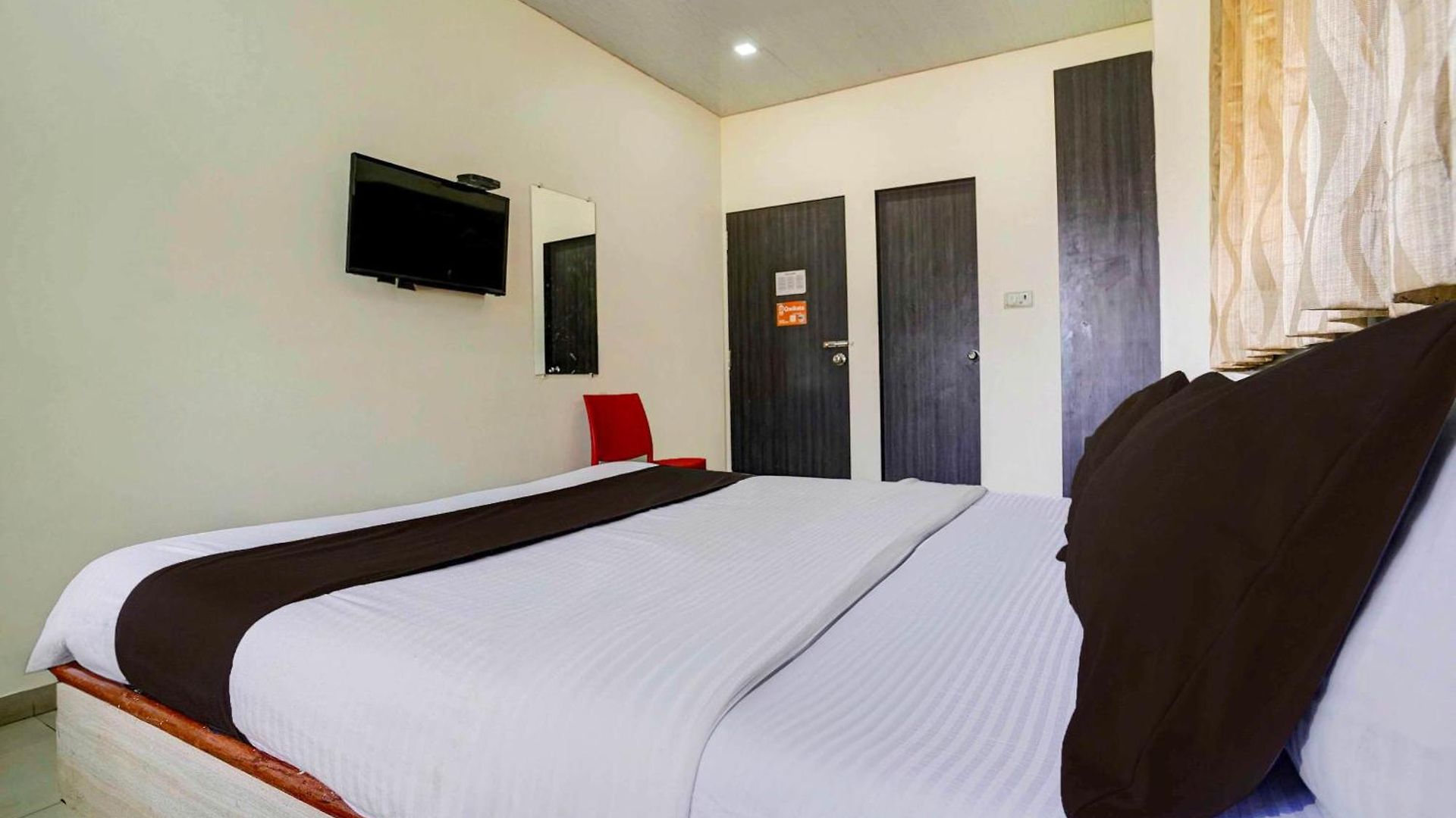 Hotel Super O Kailash Park Near Sakinaka Metro Station