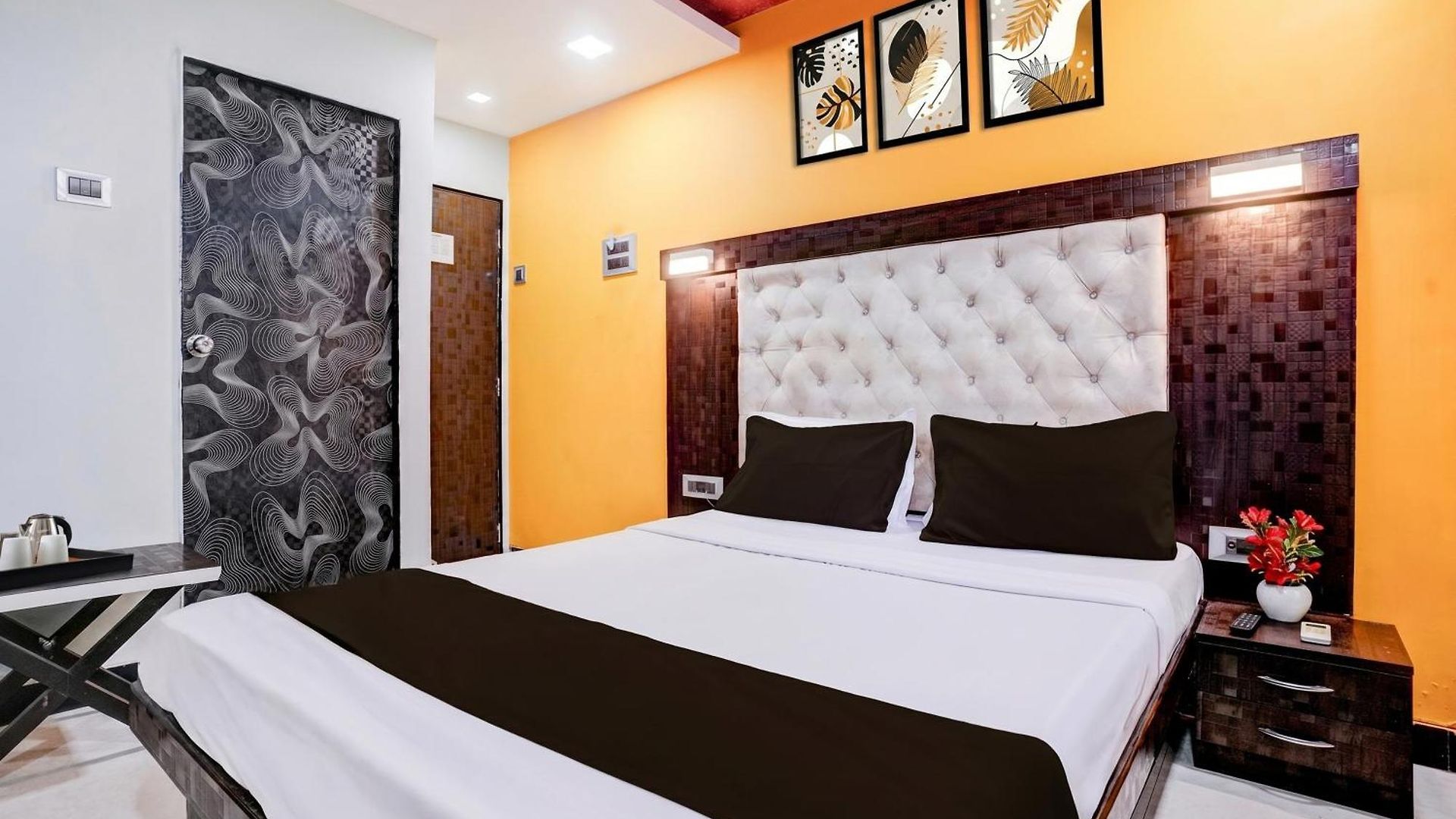 Super Collection O Asalpha Near International Airport Hotel Mumbai