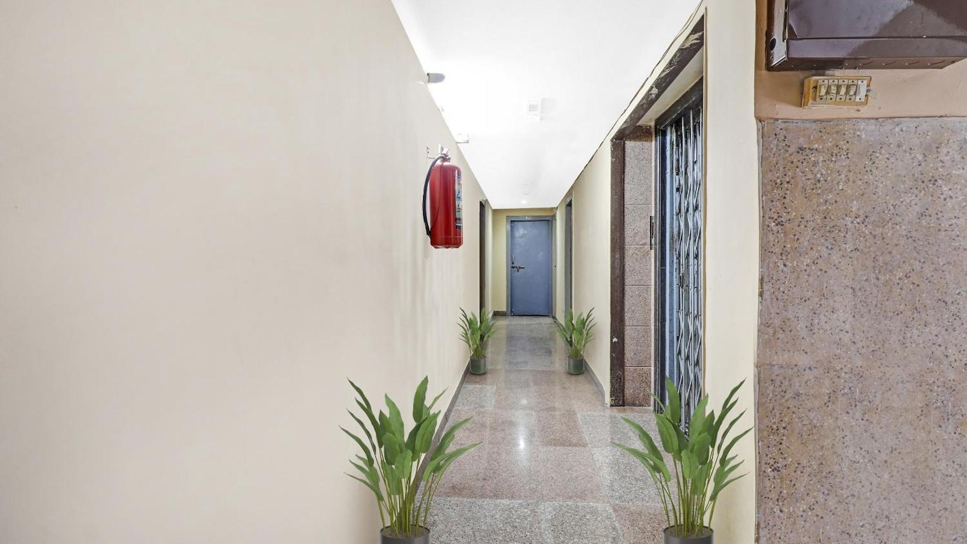 Hotel Super O Rajdoot Near Phoenix Palladium 3*