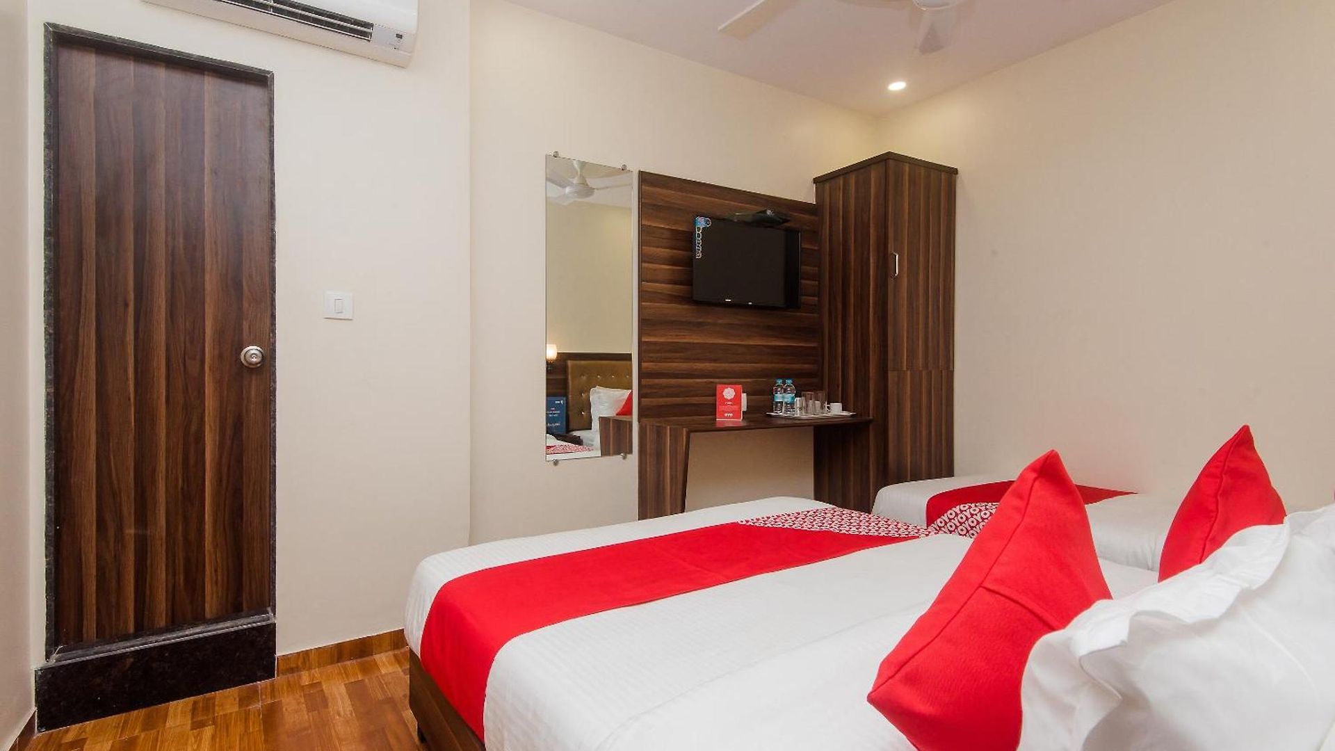 O Avion Park Hotel