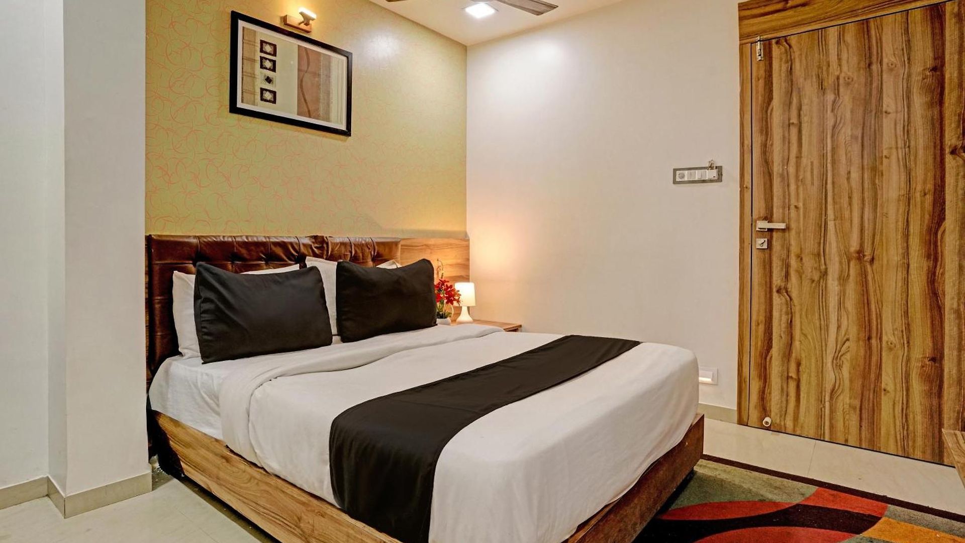 Hotel O Blue Near R Mall 3*