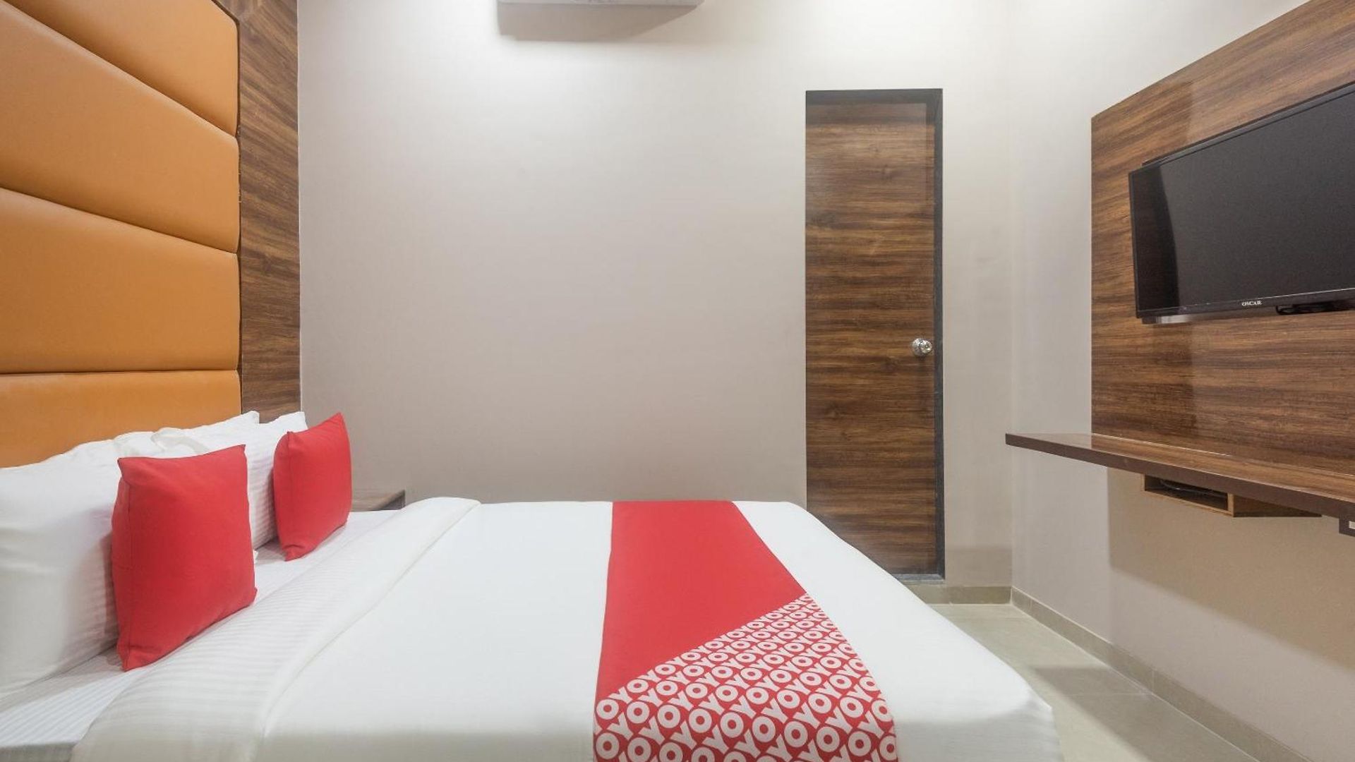 Blue Executive Near Chhatrapati Shivaji International Airport Hotel Mumbai