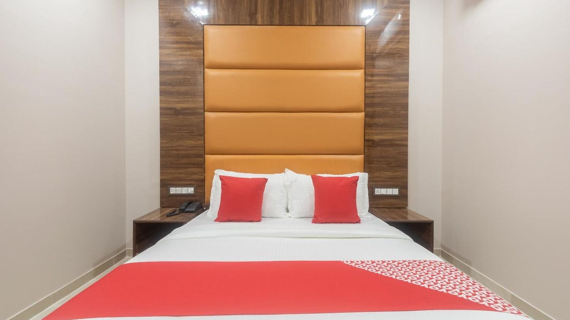 Blue Executive Near Chhatrapati Shivaji International Airport