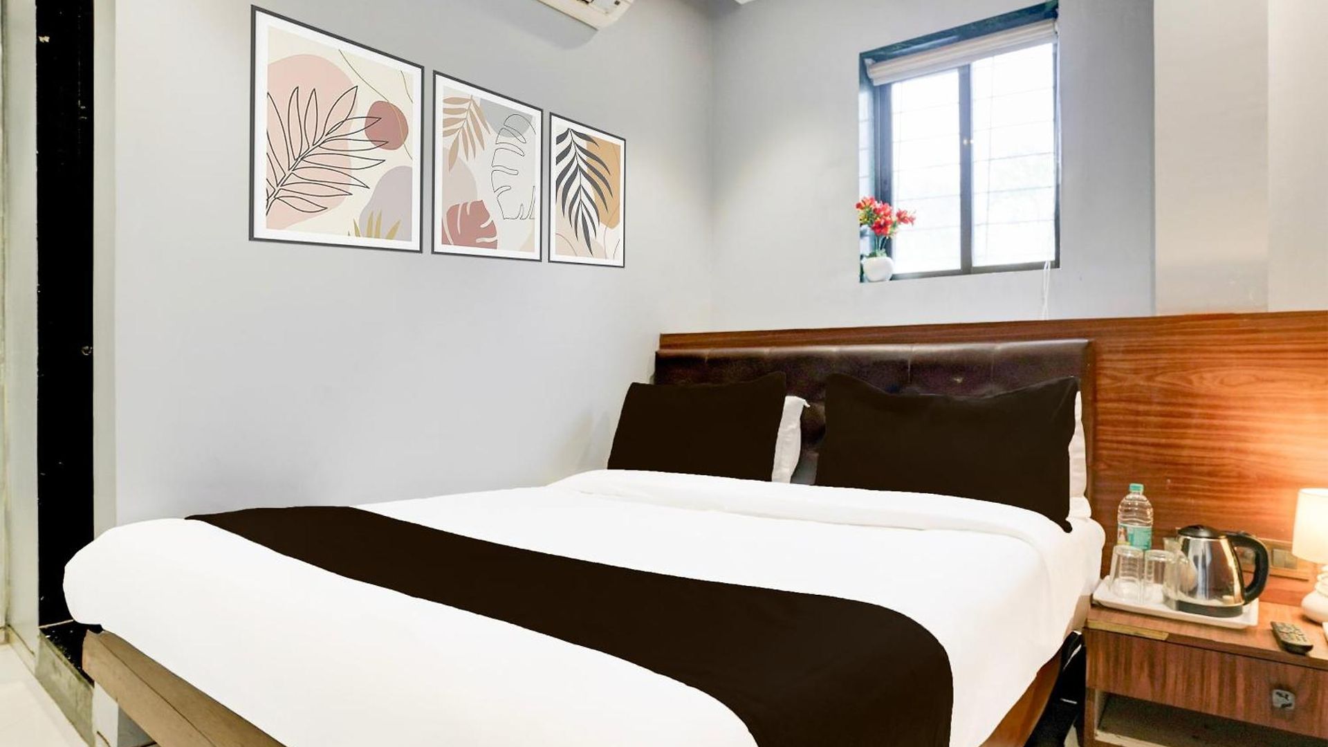 Super Oyo Hotel O Powai Inn Mumbai Hotel 4*