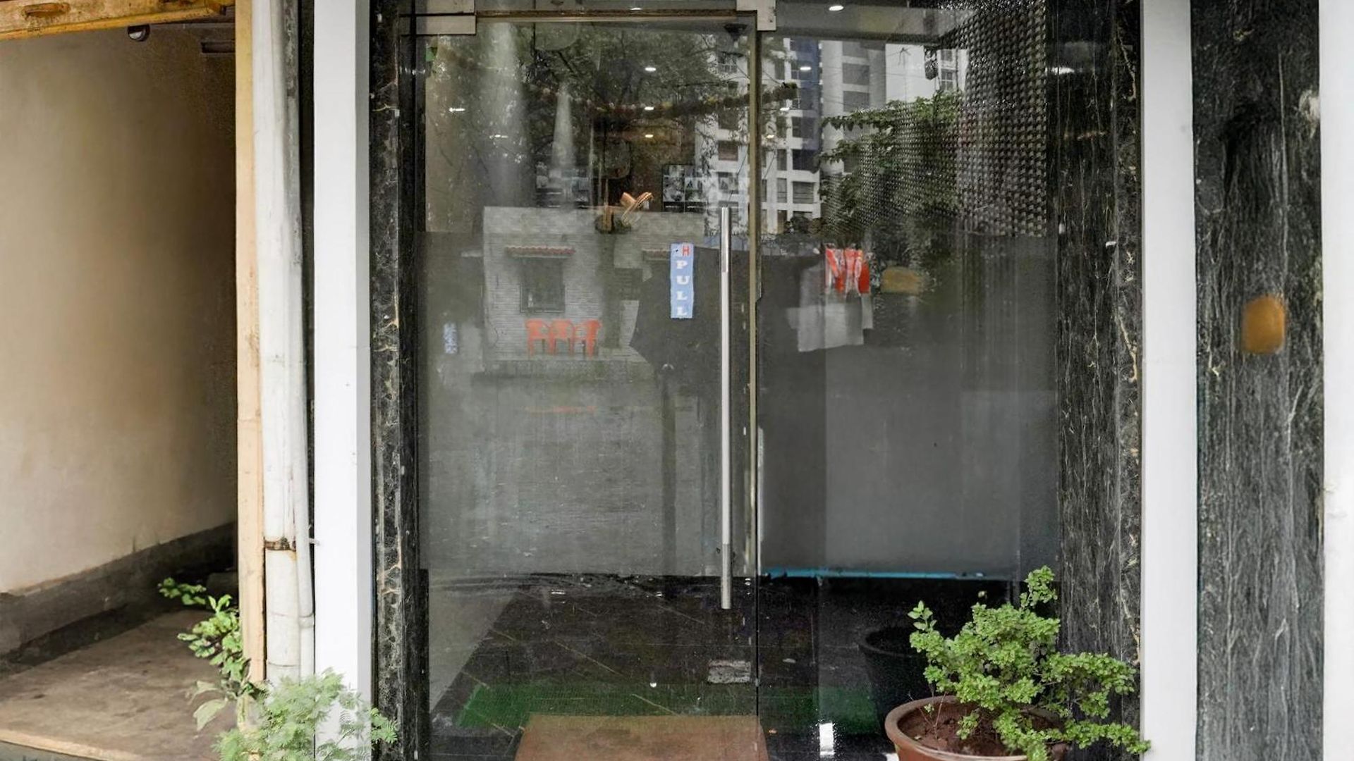 Super Oyo Hotel O Powai Inn Mumbai 4*