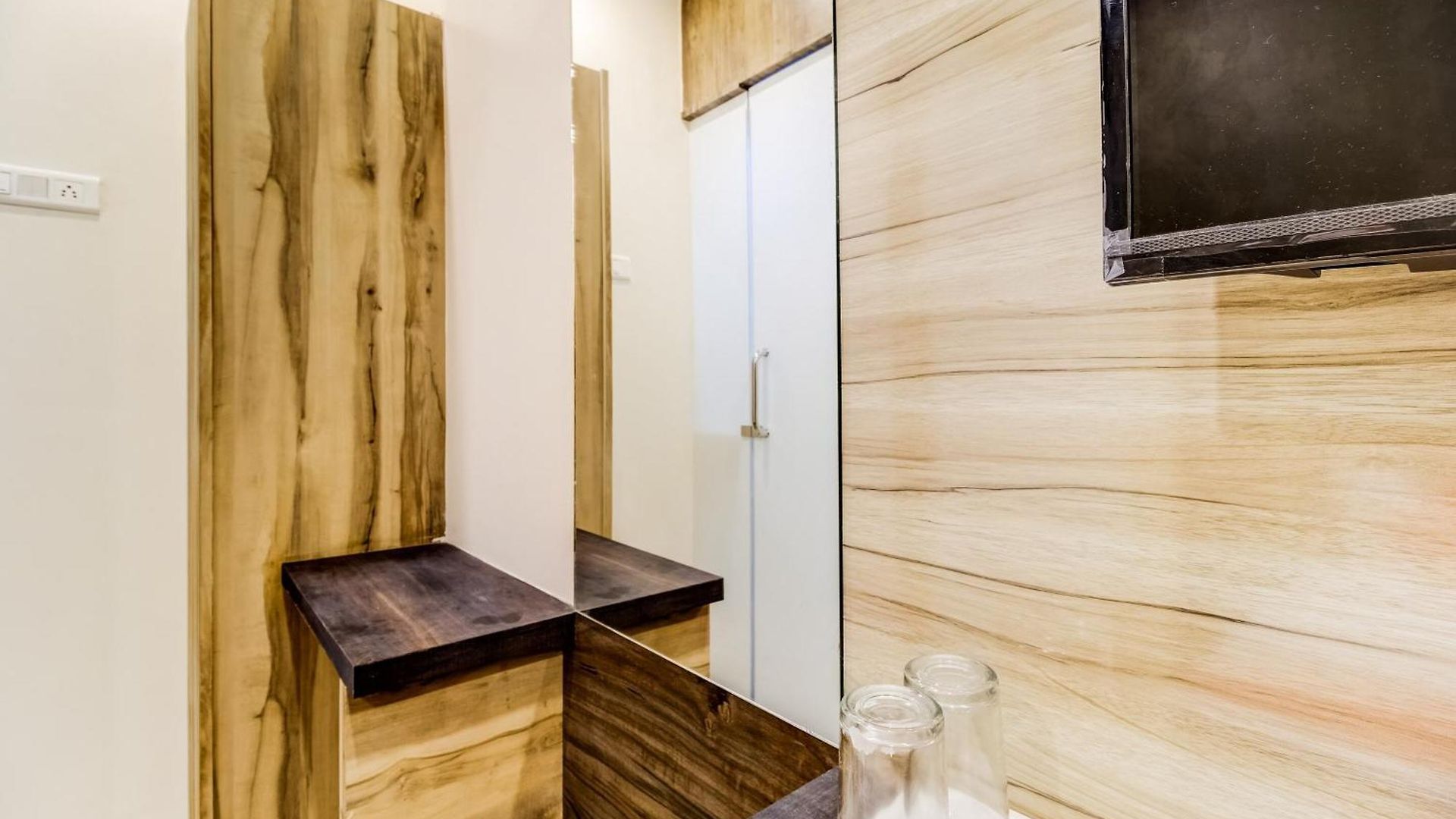 Hotel Oyo Flagship Qubic 4*
