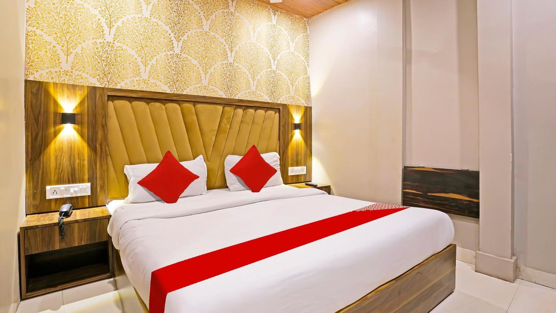 Hotel Super O Andheri East