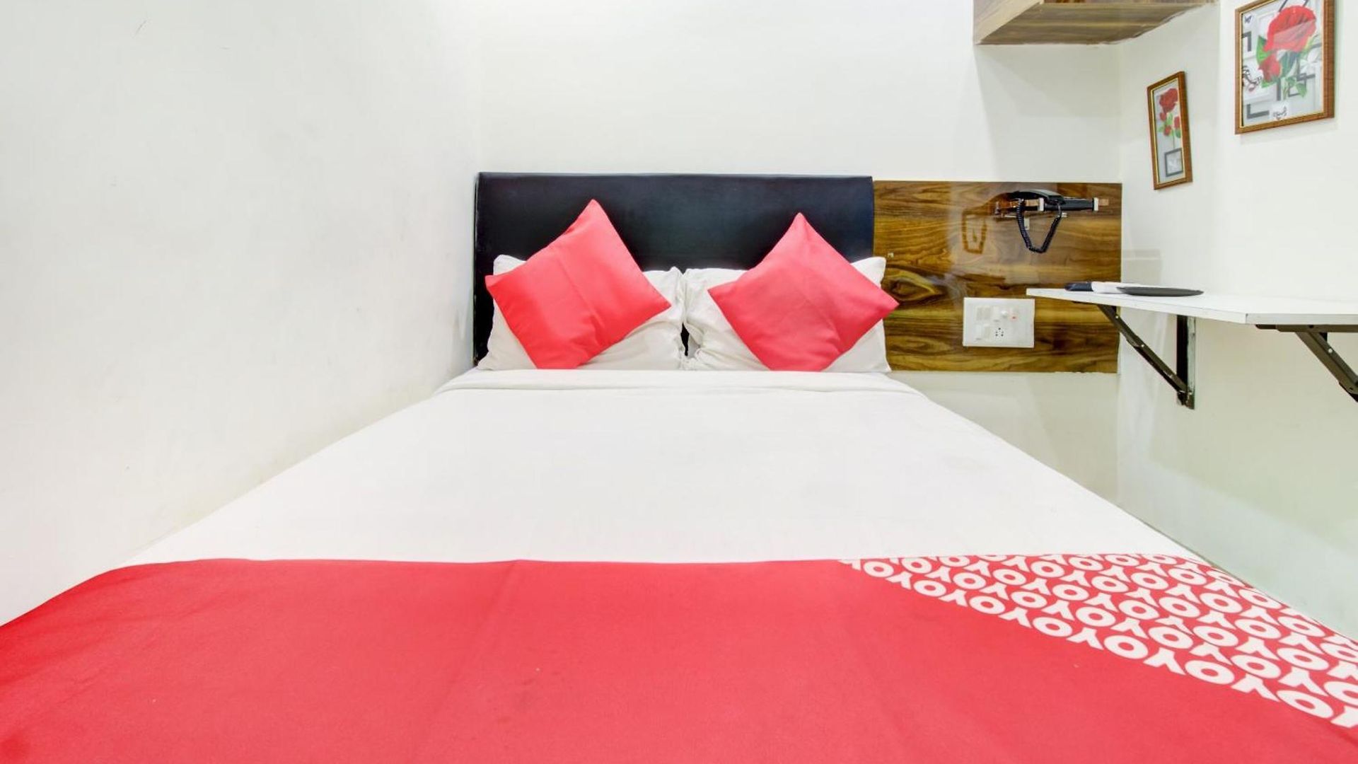 O Tanvi Hotel *