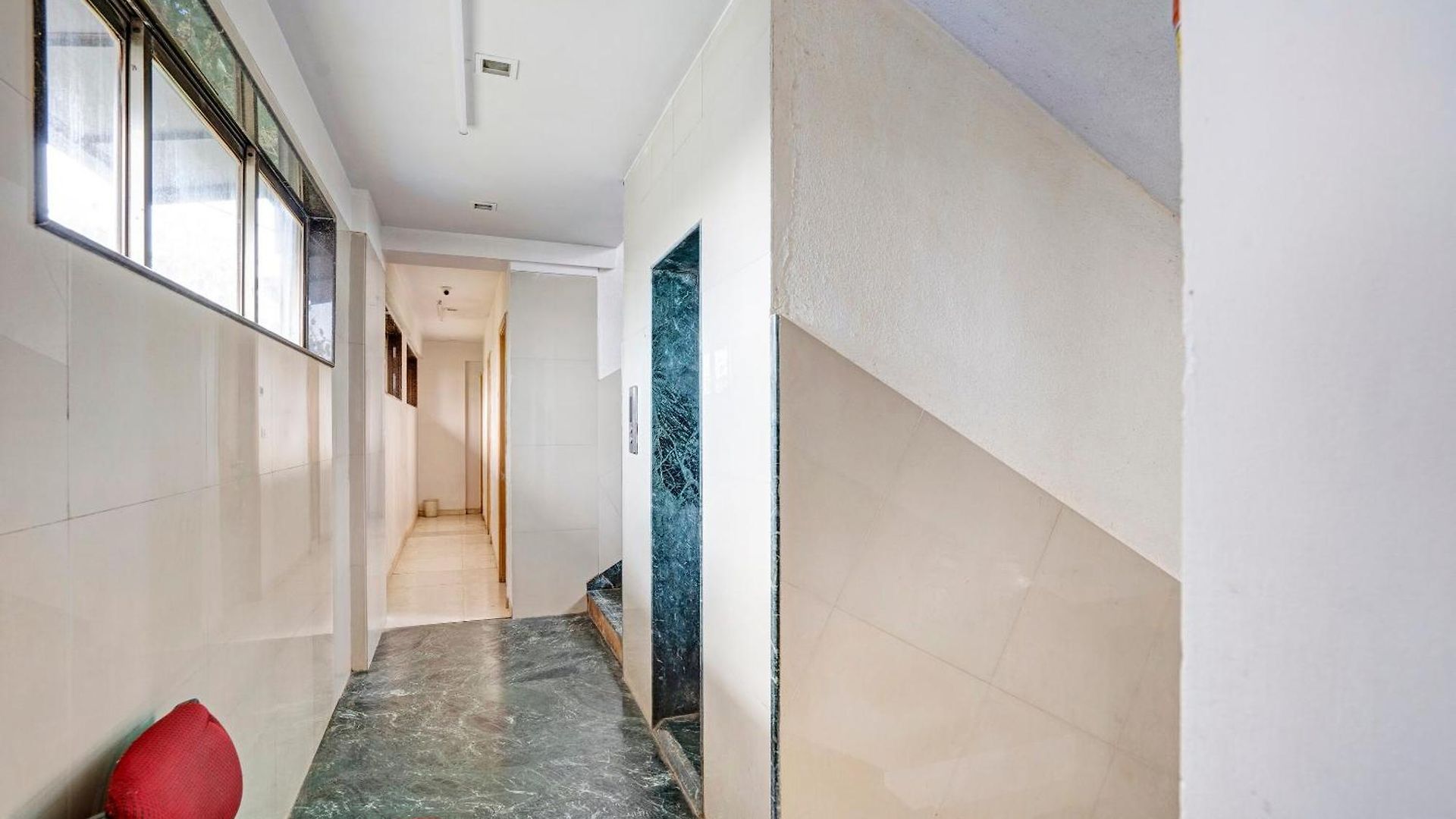 Hotel O Delight Near Andheri Railway Station Mumbai