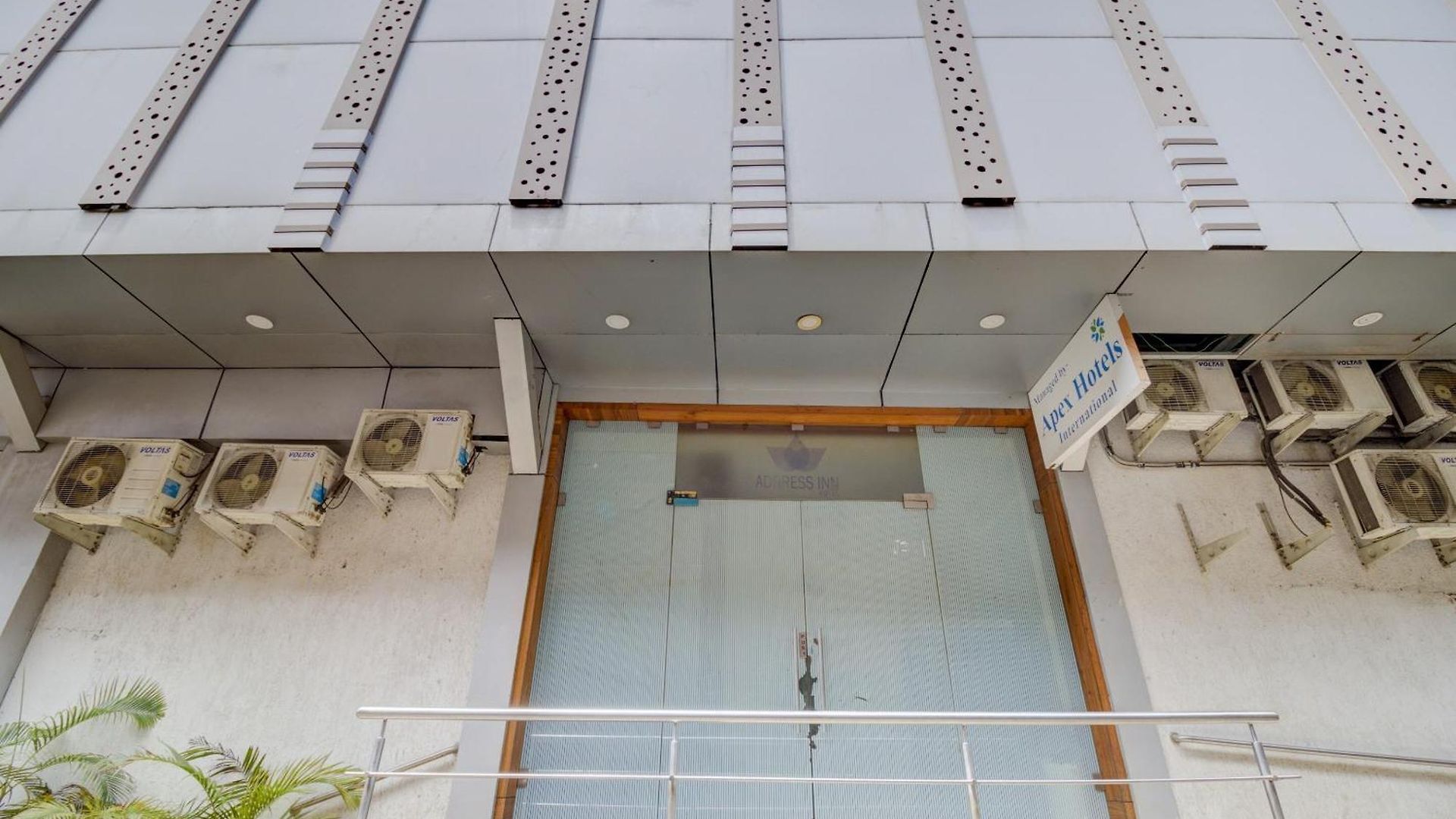 Hotel O Address 4*