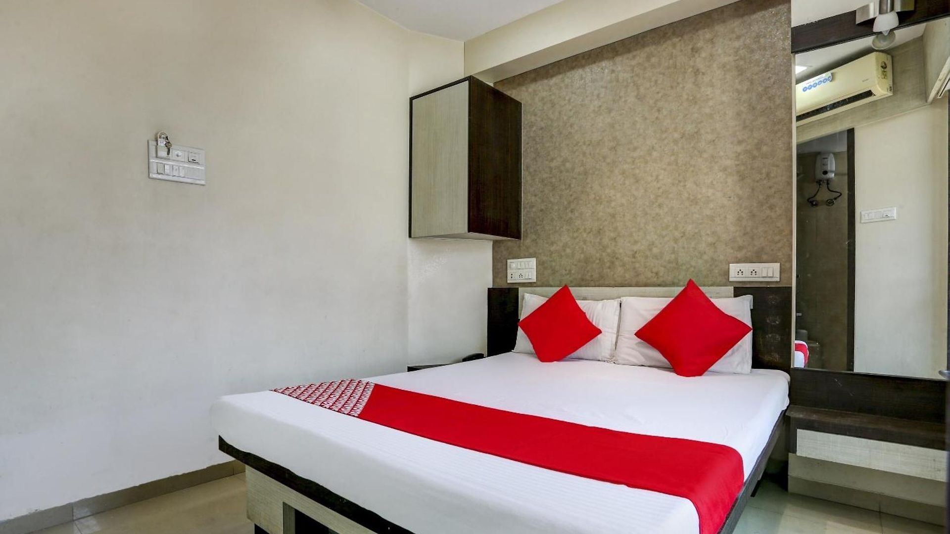 Fabhotel Nishita