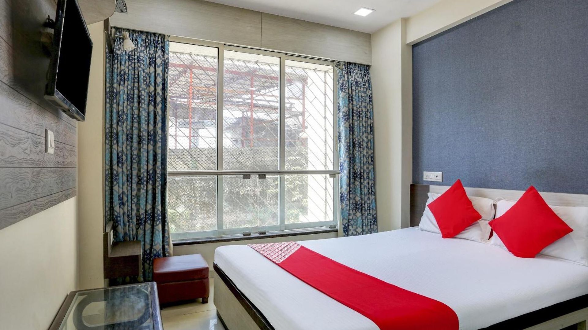 Fabhotel Nishita Hotel 3*
