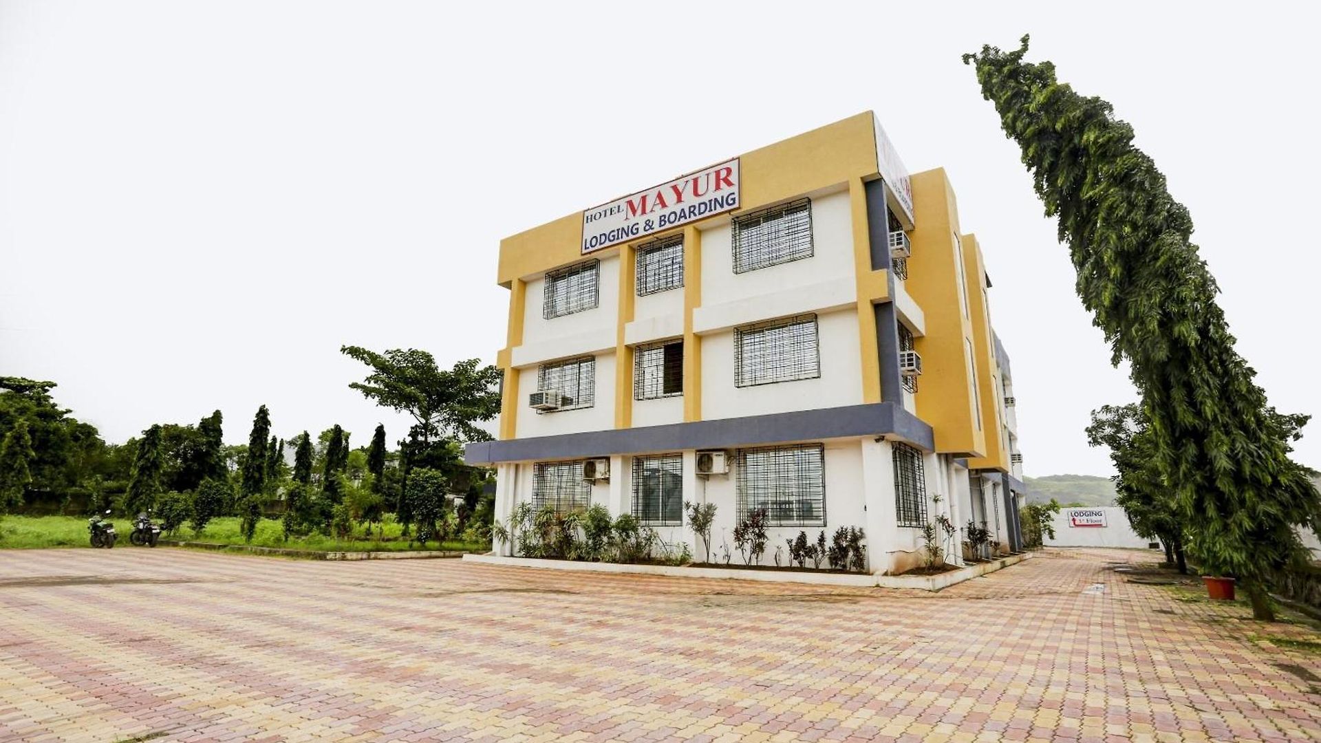O Mayur Residency 4*