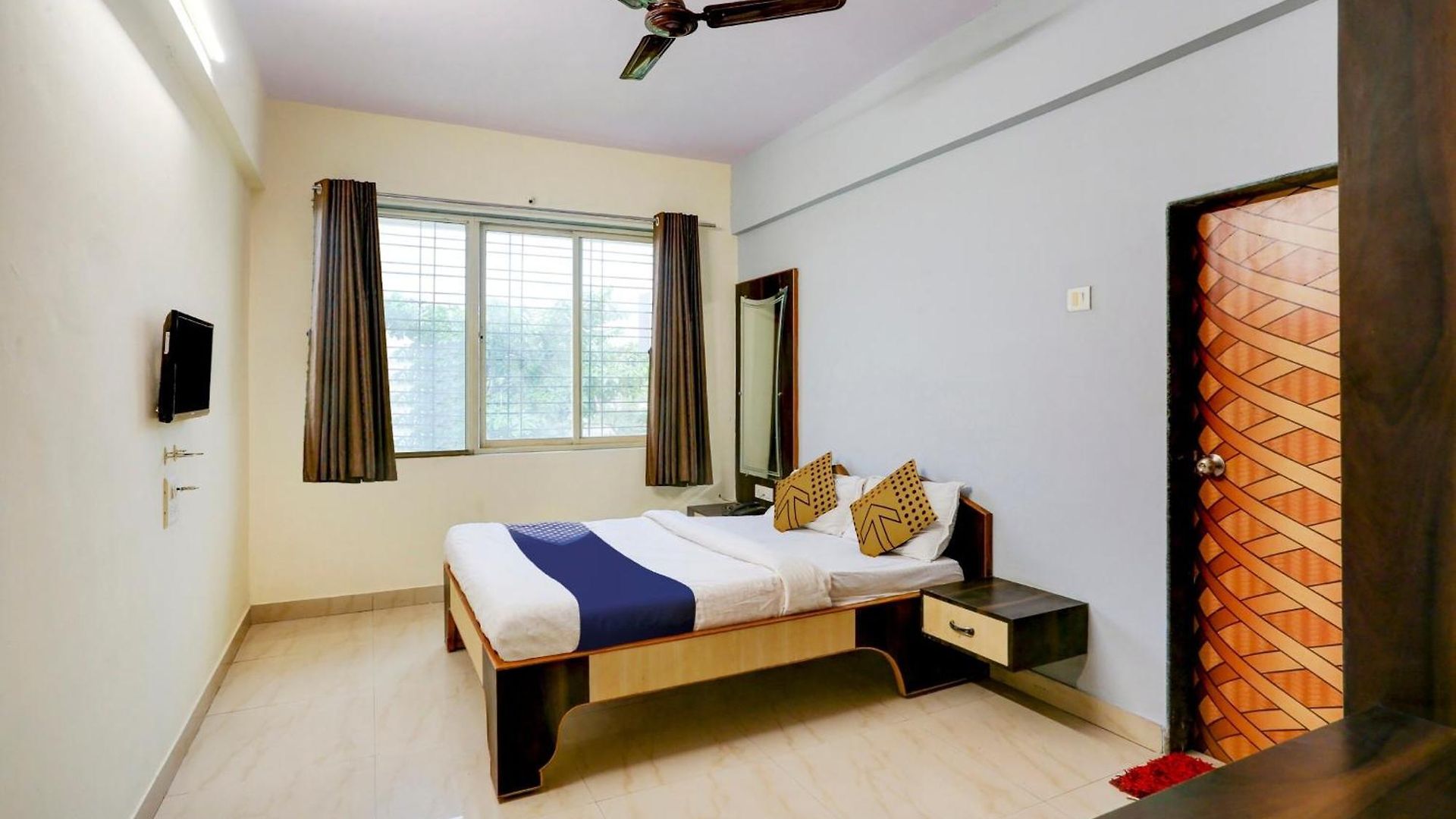 Hotel O Mayur Residency