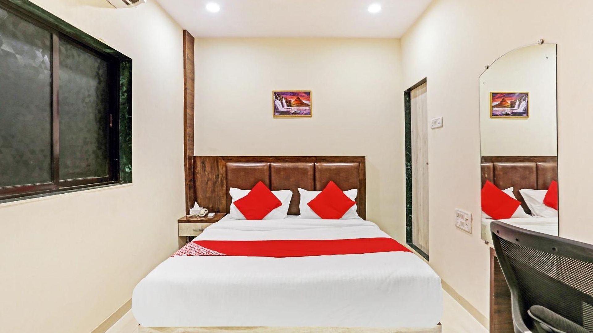 O Tawakkal Hotel
