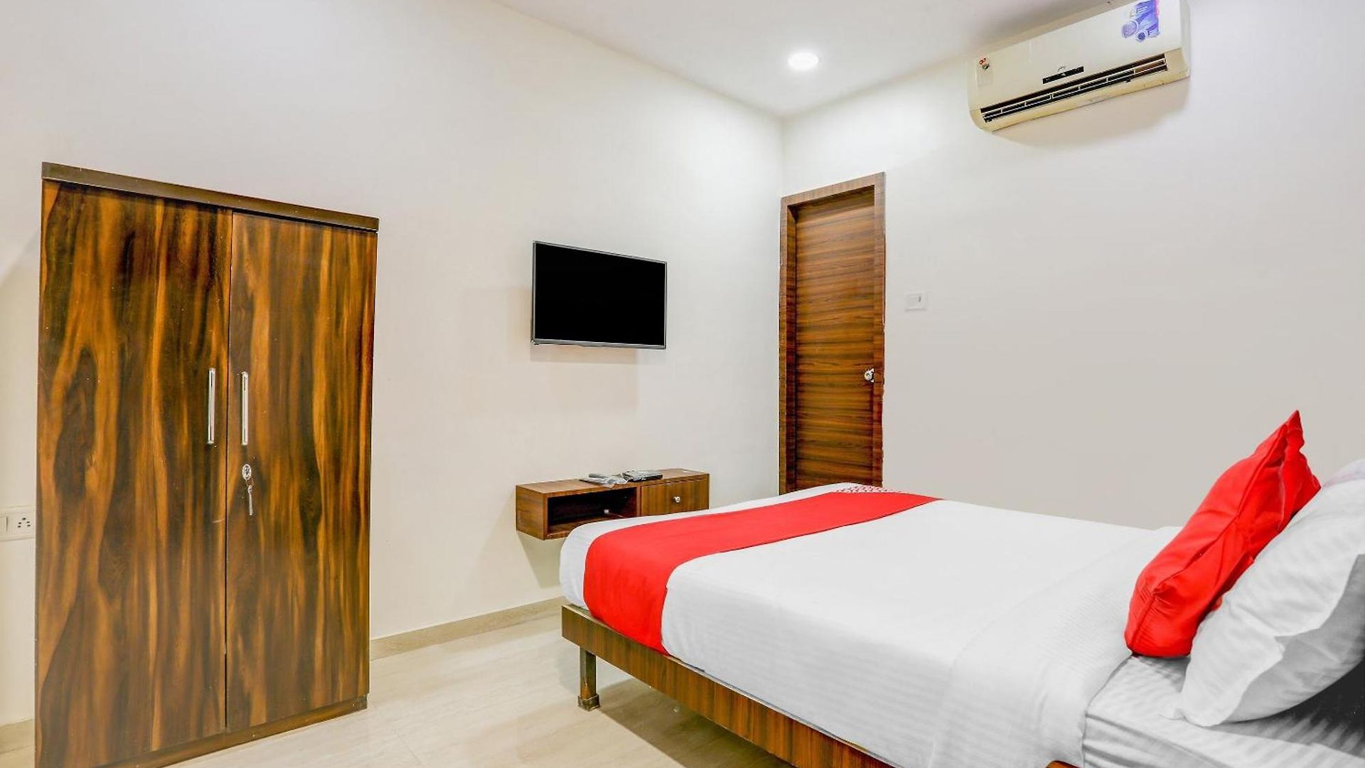 Hotel O Yashoda Residency Mumbai