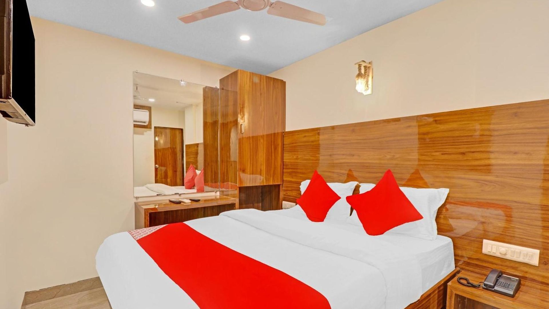 O Royal Park Hotel Mumbai