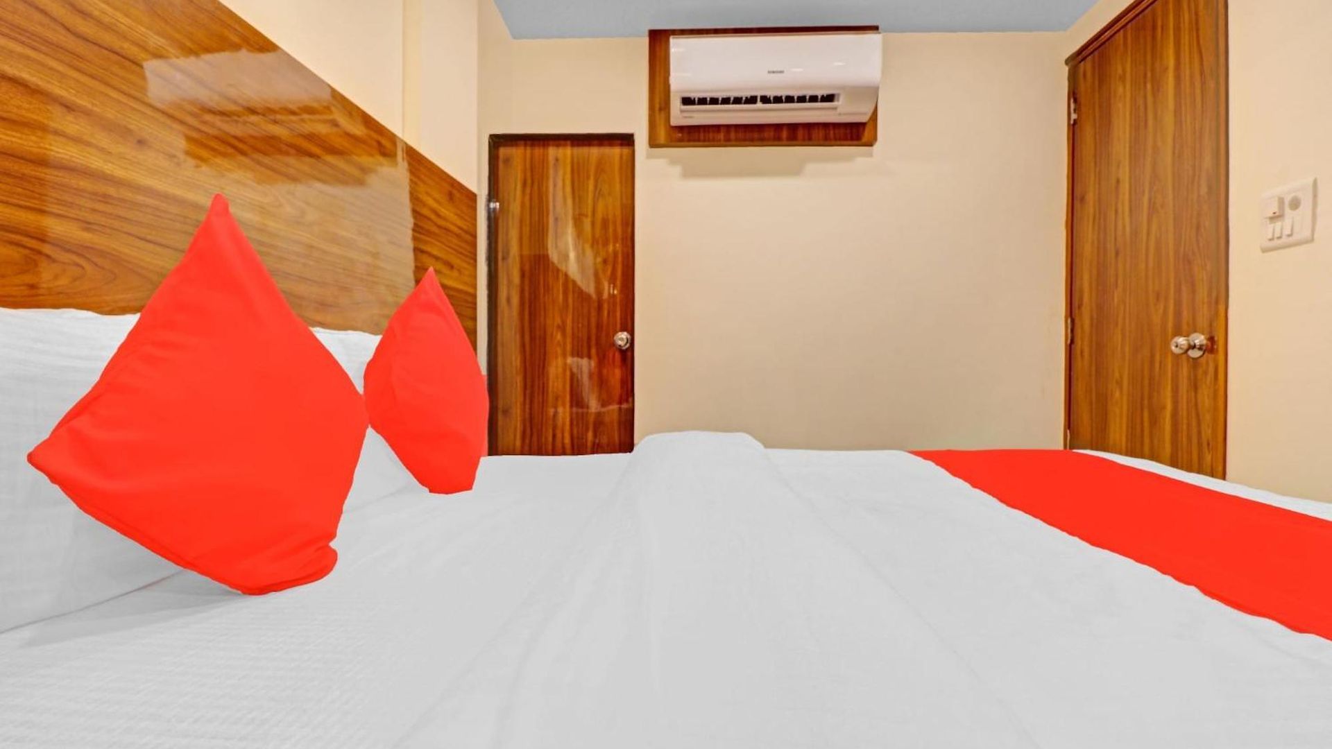 Hotel O Royal Park Mumbai
