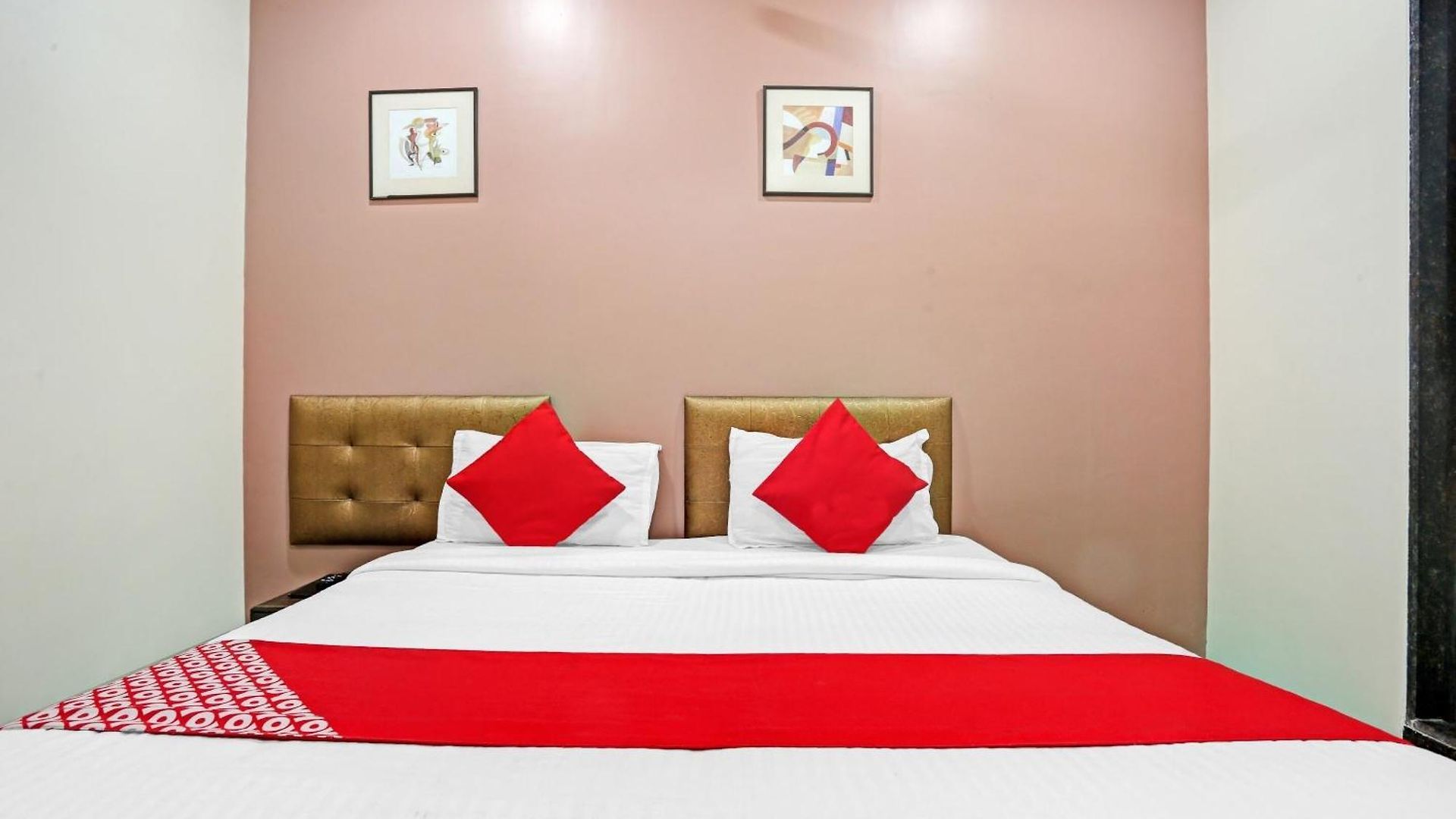 Hotel O Amfahh Mumbai