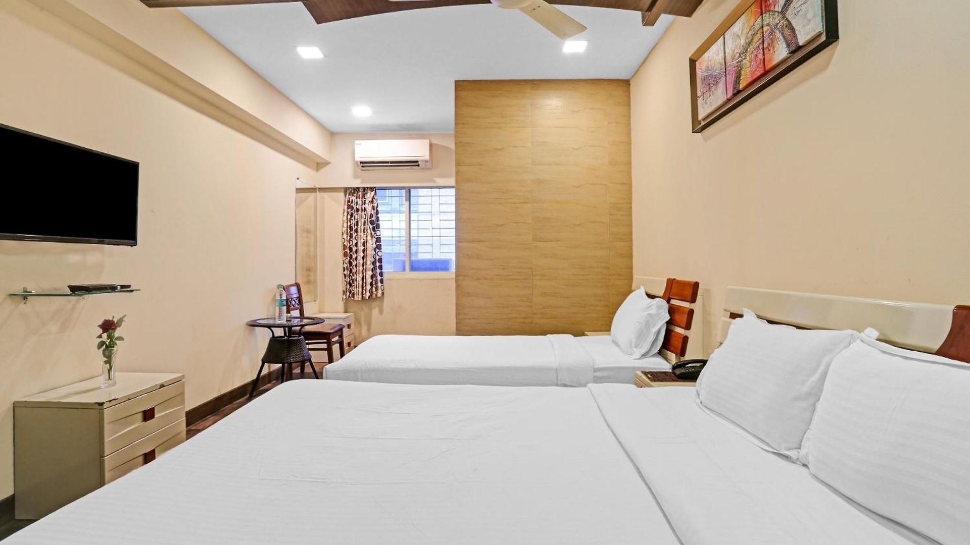 Hotel Oyo Executive Mumbai