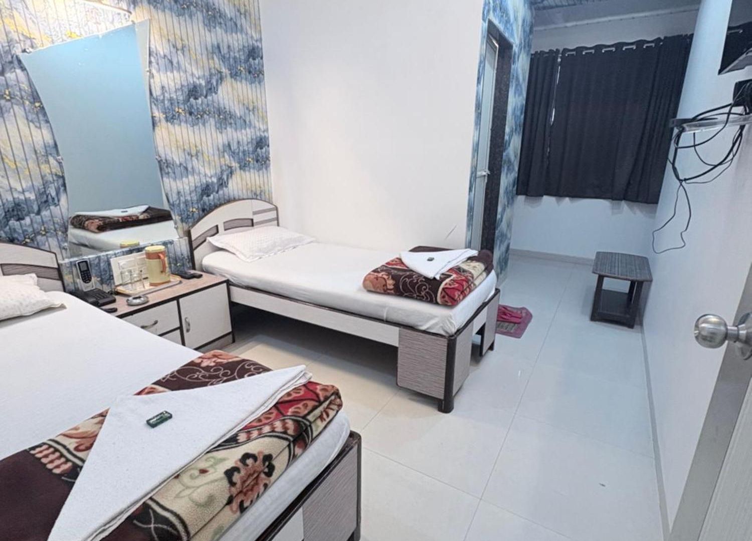 Hotel Broadway Colaba Mumbai