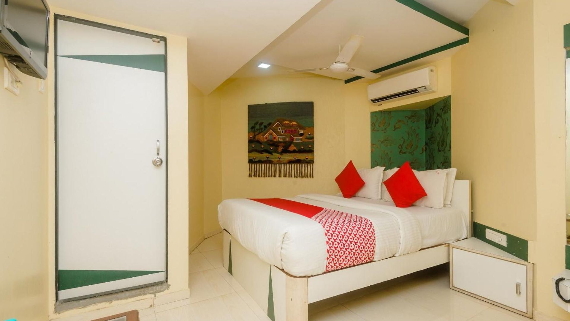 Hotel Collection O Grand Corp
