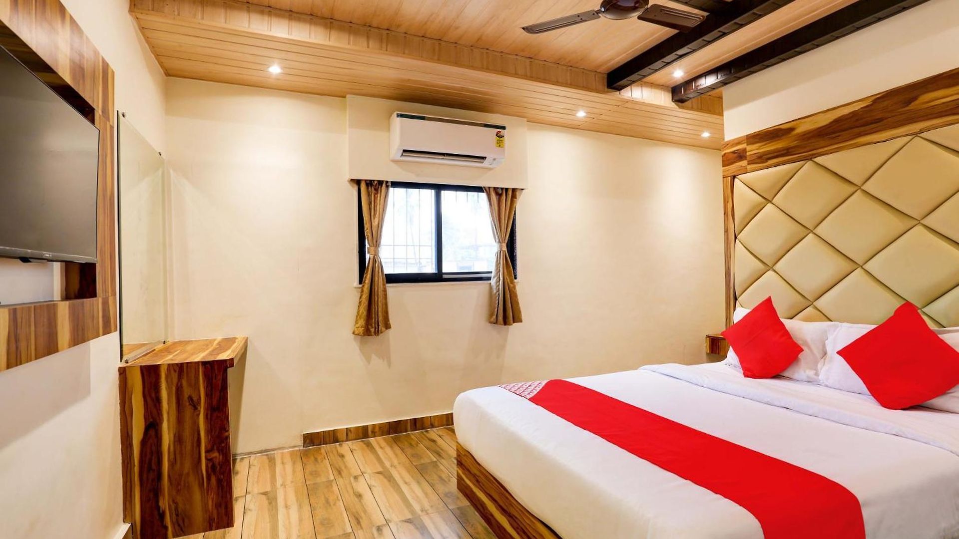 O Plaza 3* Mumbai