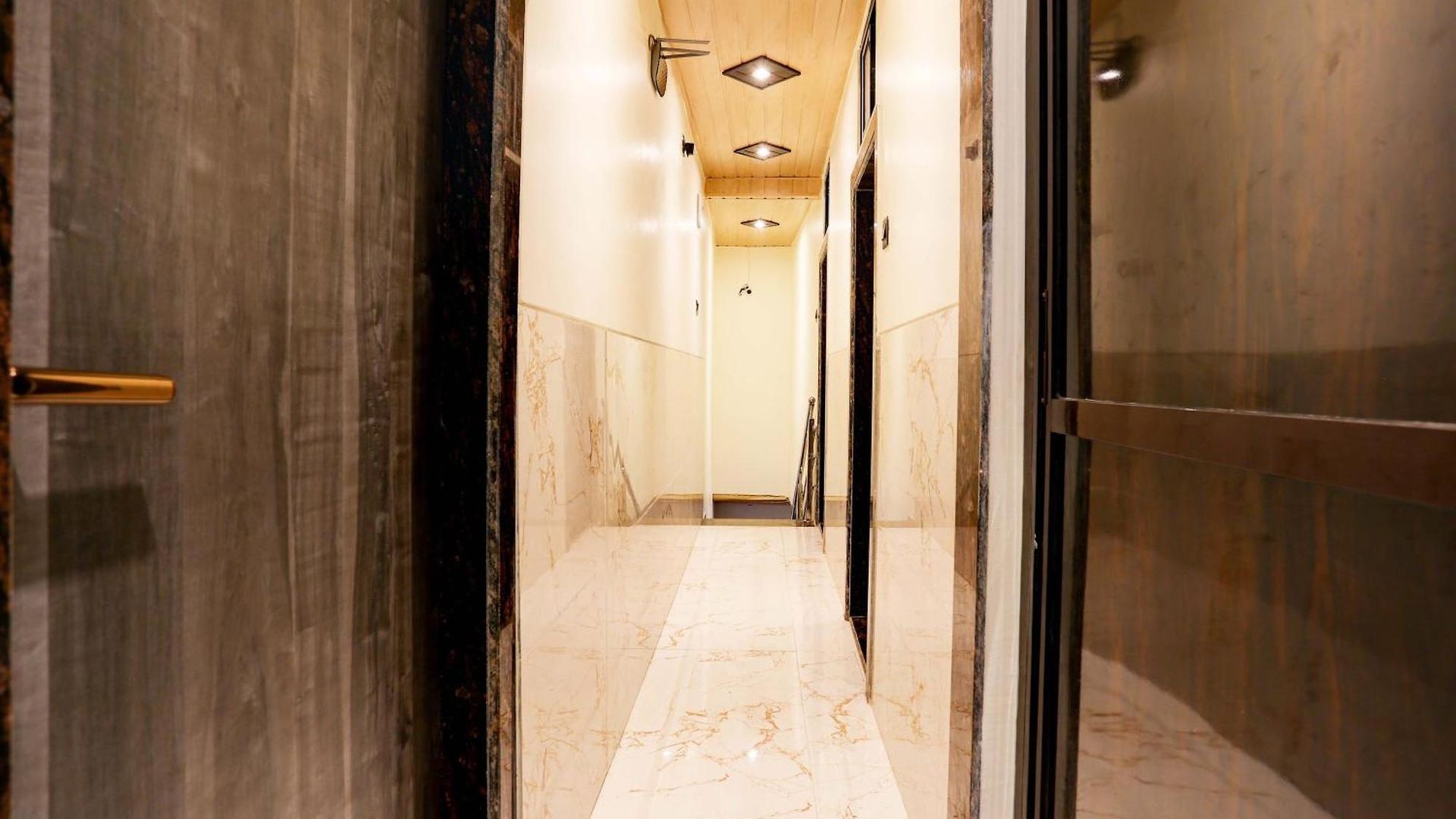 O Plaza Hotel Mumbai