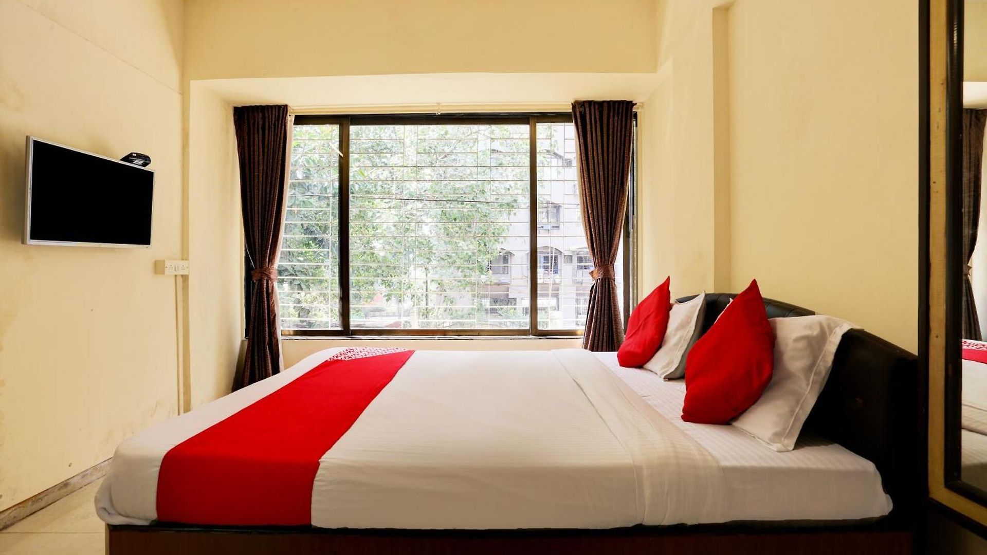Collection O Lokhandwala Andheri West Mumbai Formerly Lalsai Residency 4* Mumbai