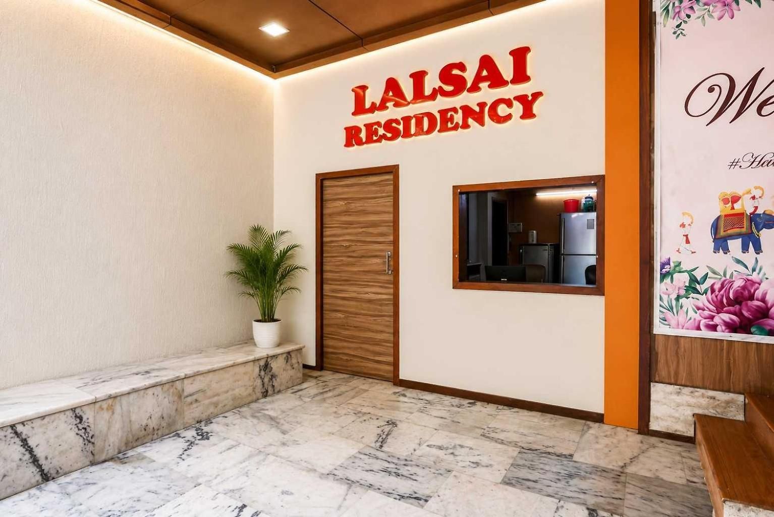 Collection O Lokhandwala Andheri West Mumbai Formerly Lalsai Residency Hotel