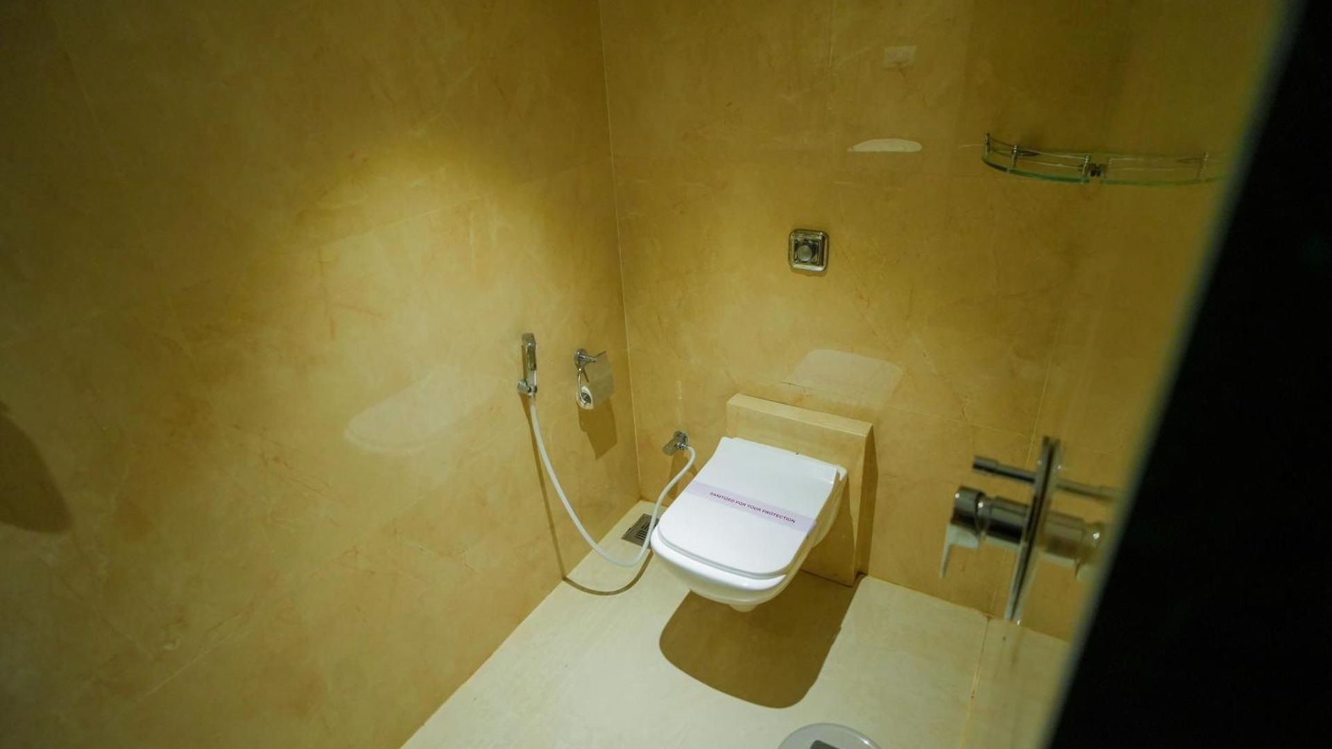Hotel Amber Paramount Mumbai