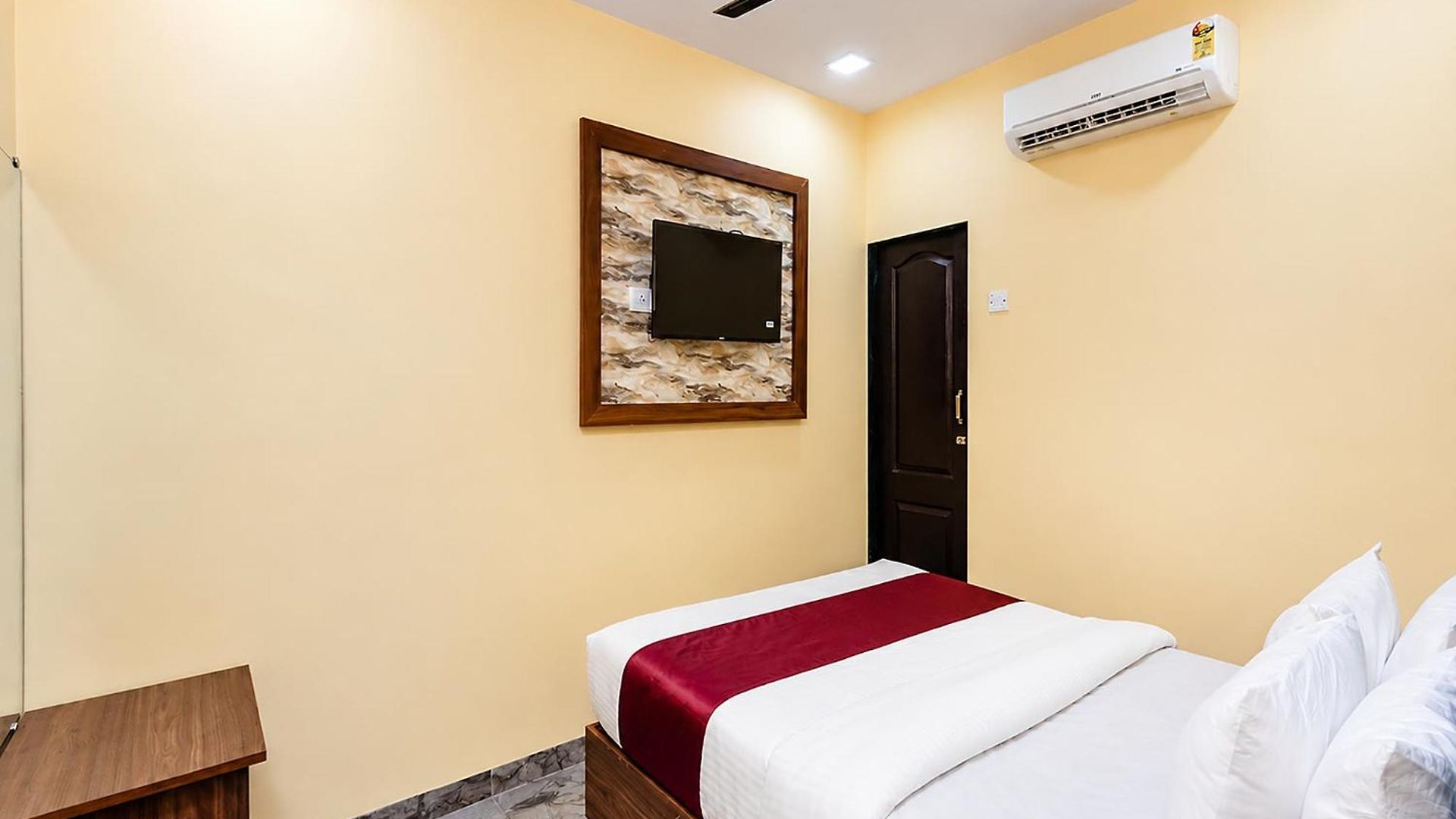 Fabhotel Aai Om Residency Hotel Mumbai
