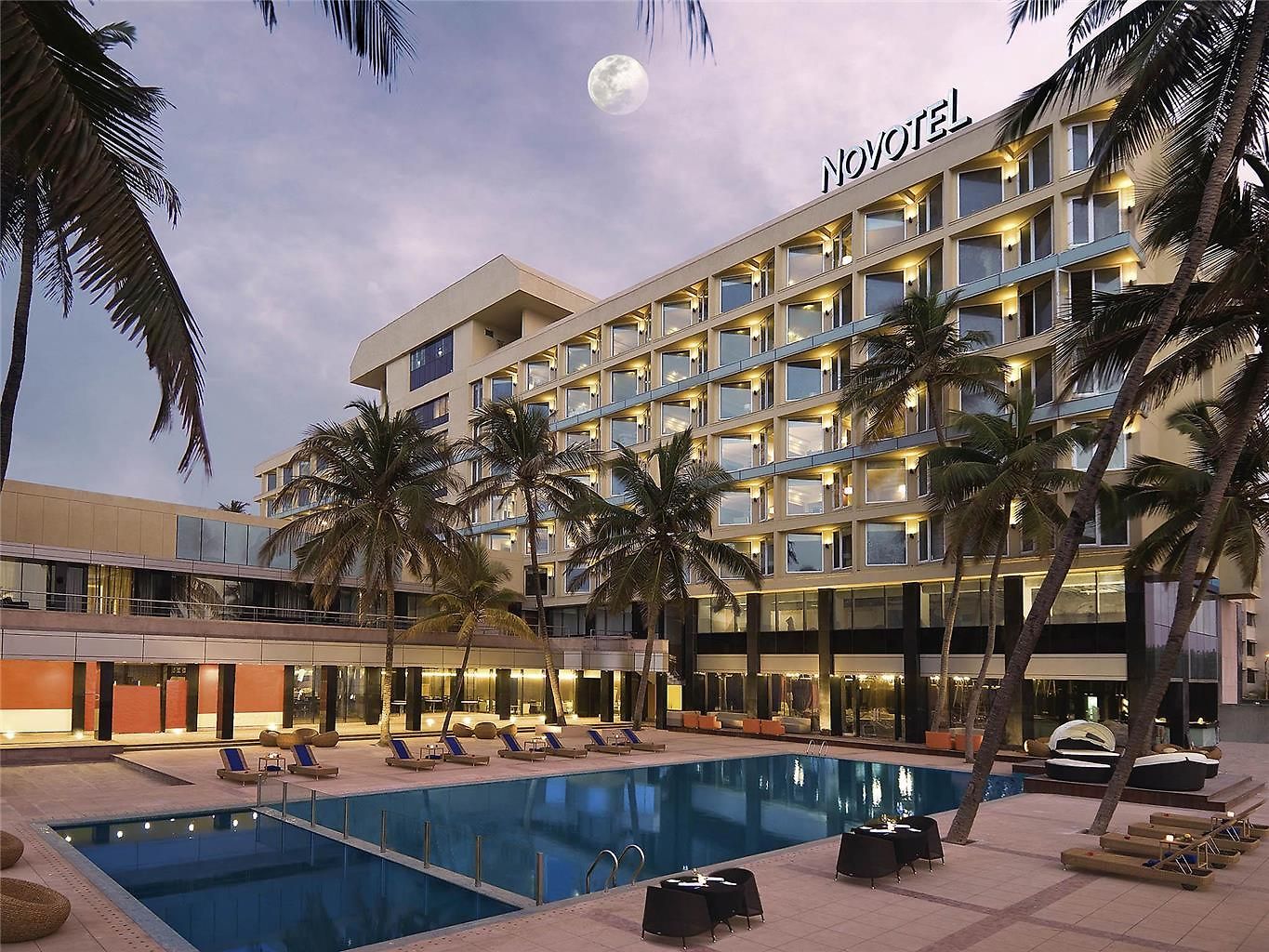Novotel Juhu Hotel 5*