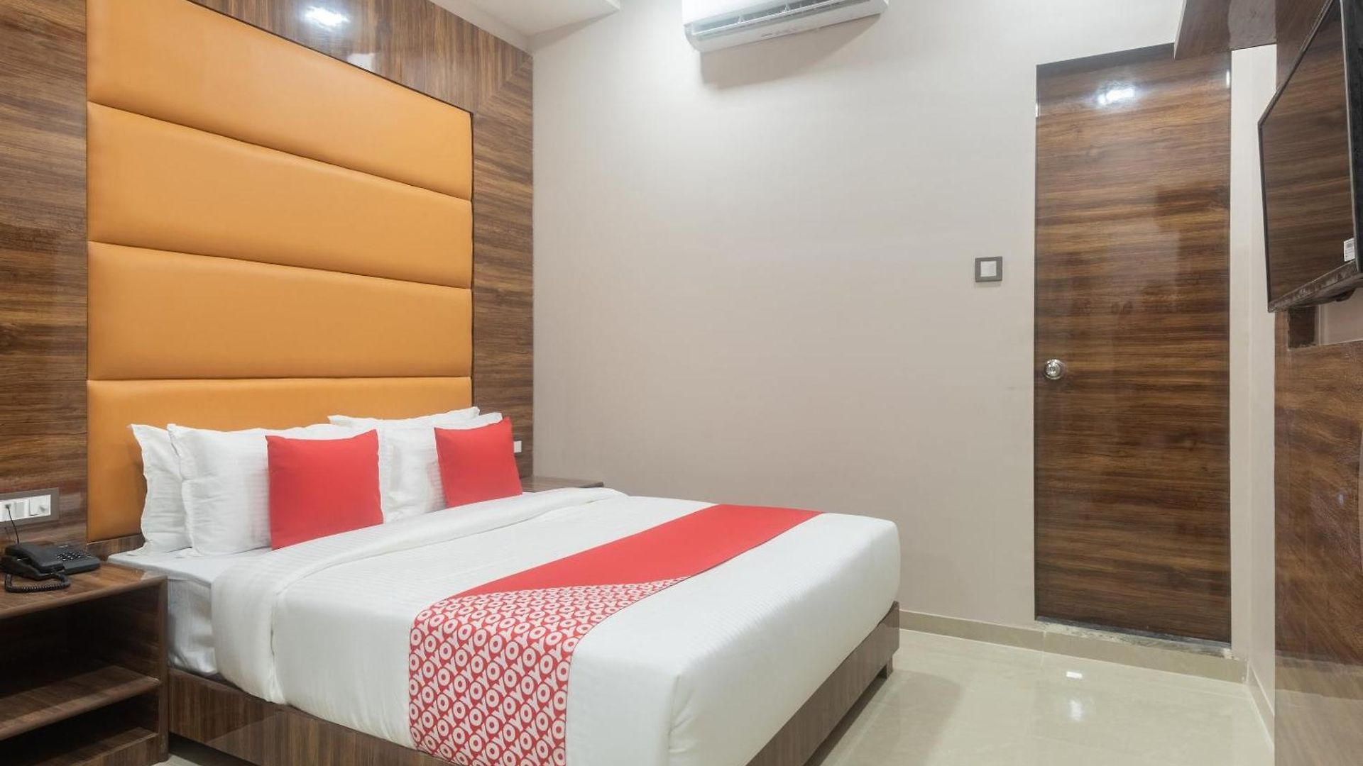 Blue Executive Near Chhatrapati Shivaji International Airport 3* Mumbai