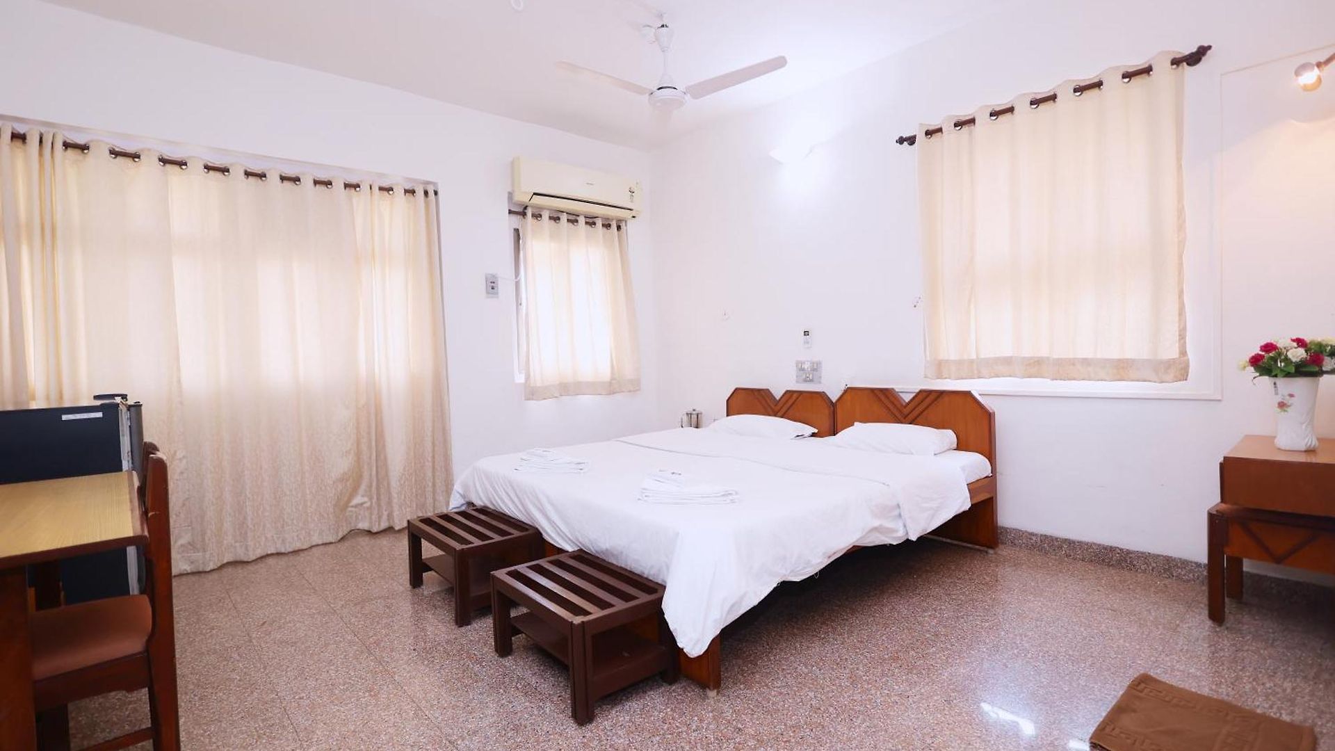 Ywca International Centre Hotel