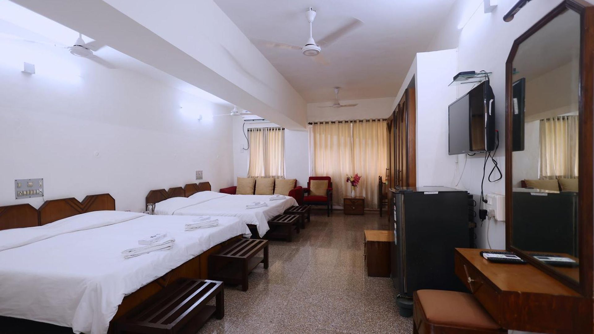 Ywca International Centre Hotel