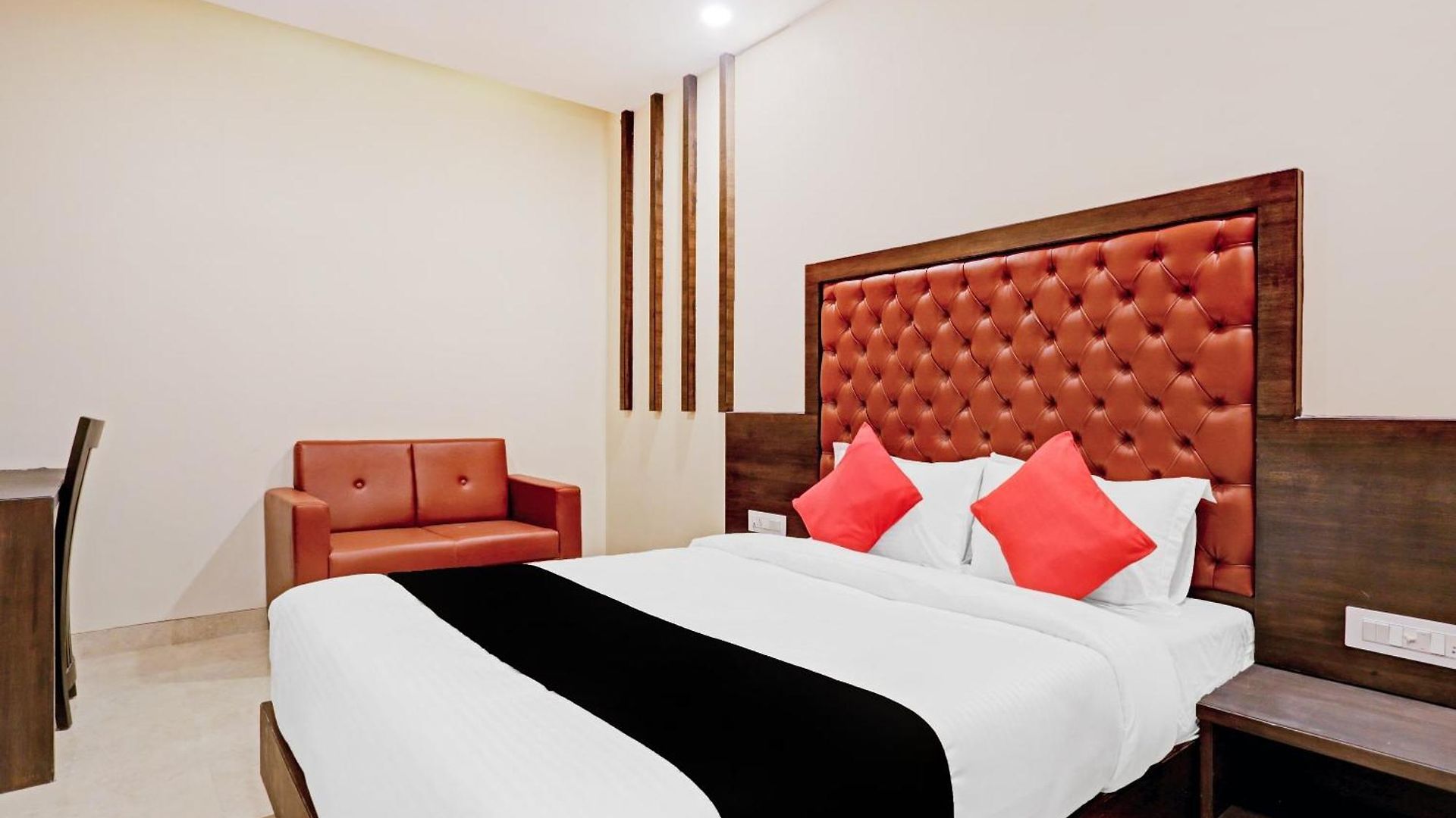 Collection O Vertigo Hotel Mumbai