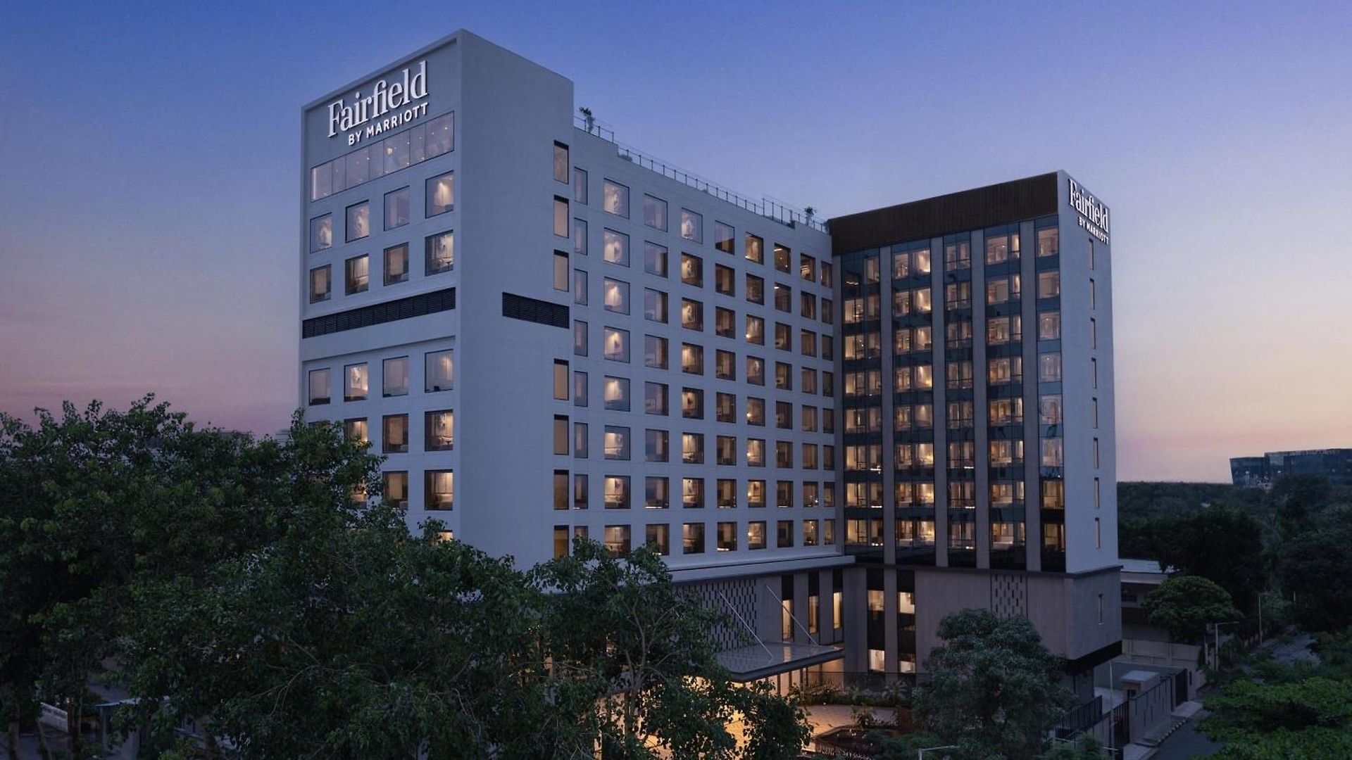 Hotel Fairfield By Marriott International Airport 4*