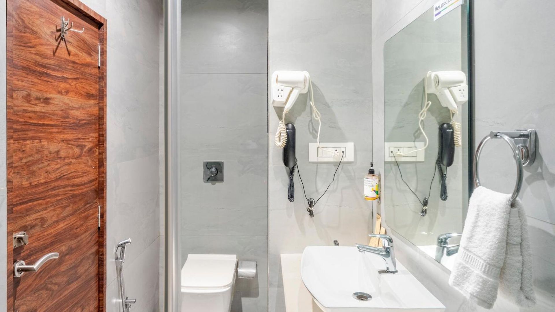 Treebo Premium Widlor Boutique With Swimming Pool 4*