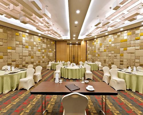 Meluha The Fern Mumbai, Powai, Series By Marriott 5* Mumbai