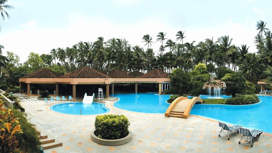 The Retreat & Convention Centre Hotel Mumbai