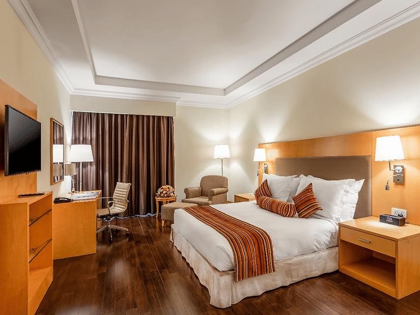 Ramada Plaza By Wyndham Palm Grove 5* Mumbai