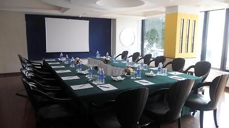Marine Plaza Hotel 5*