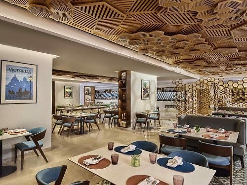 Novotel International Airport 5* Mumbai