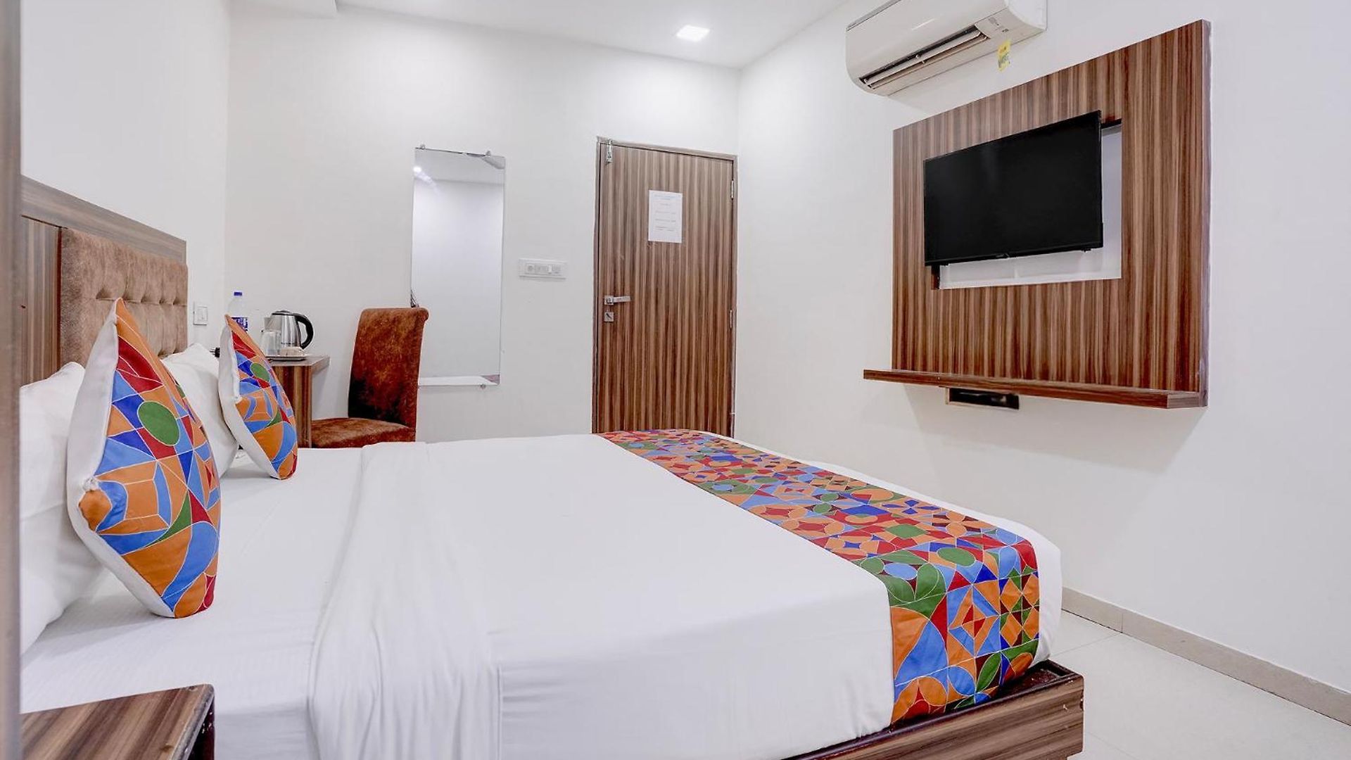 New Blue Sapphire Residency Hotel 3*