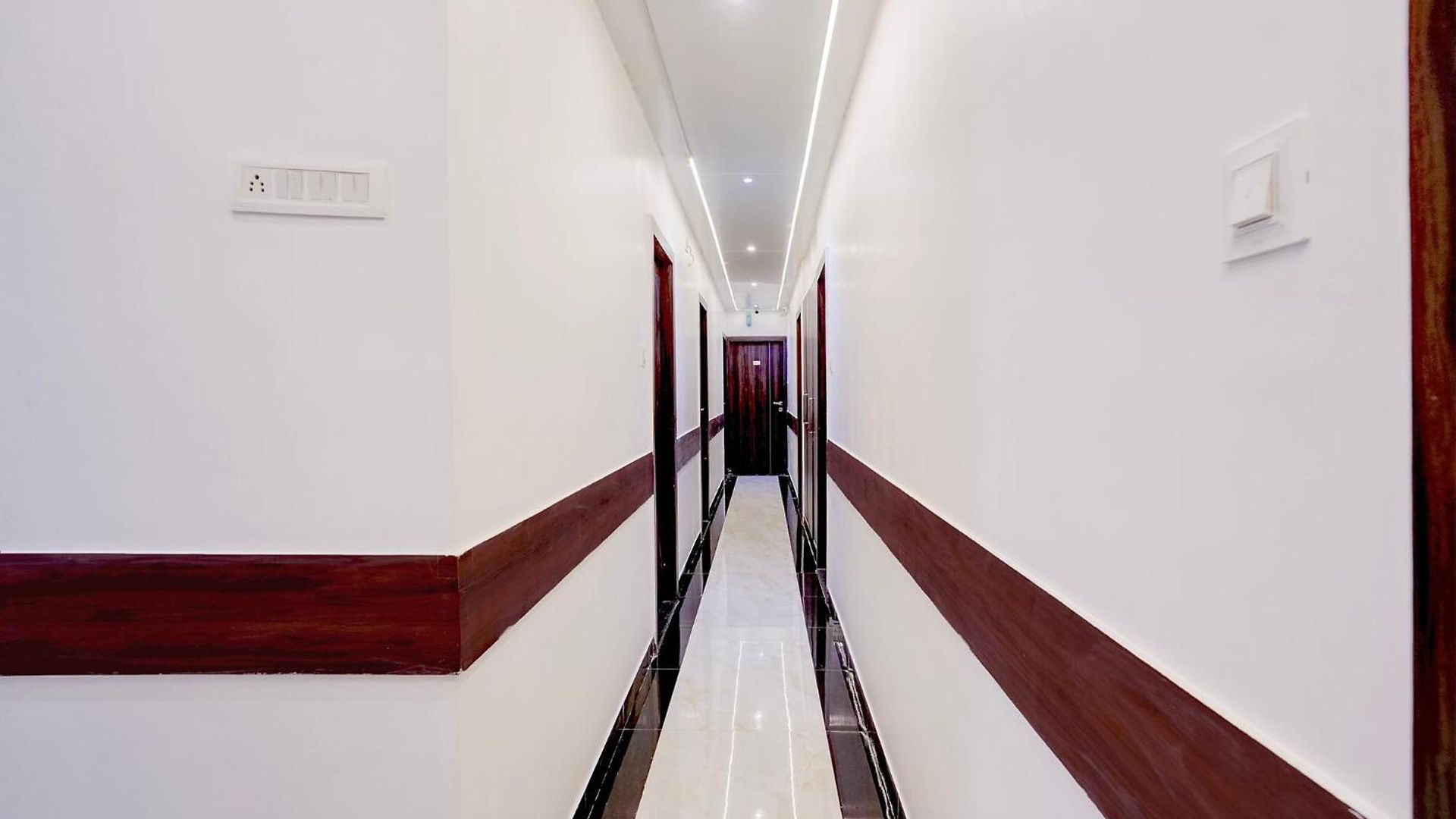 New Blue Sapphire Residency Hotel