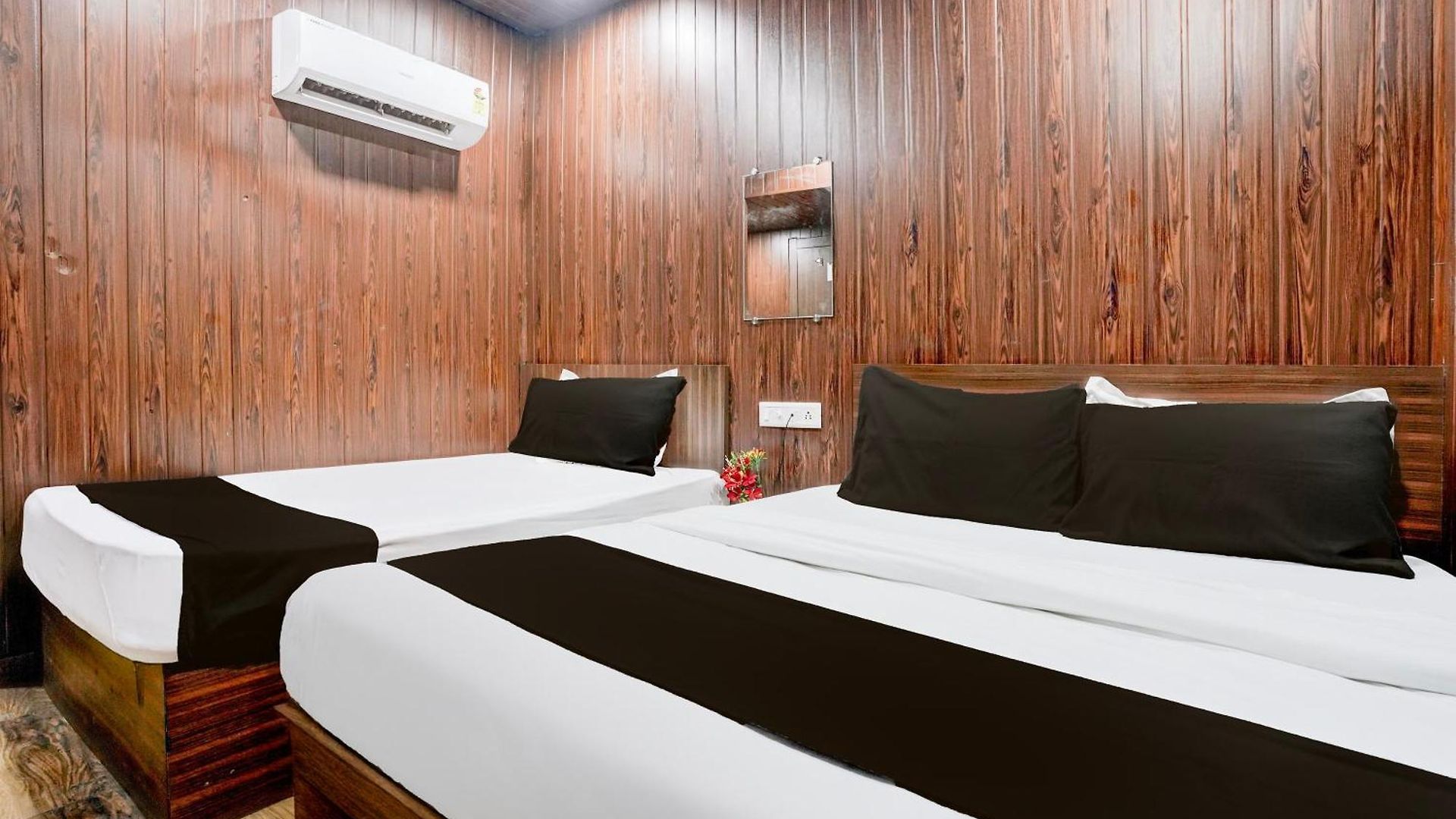 Hotel O Grand