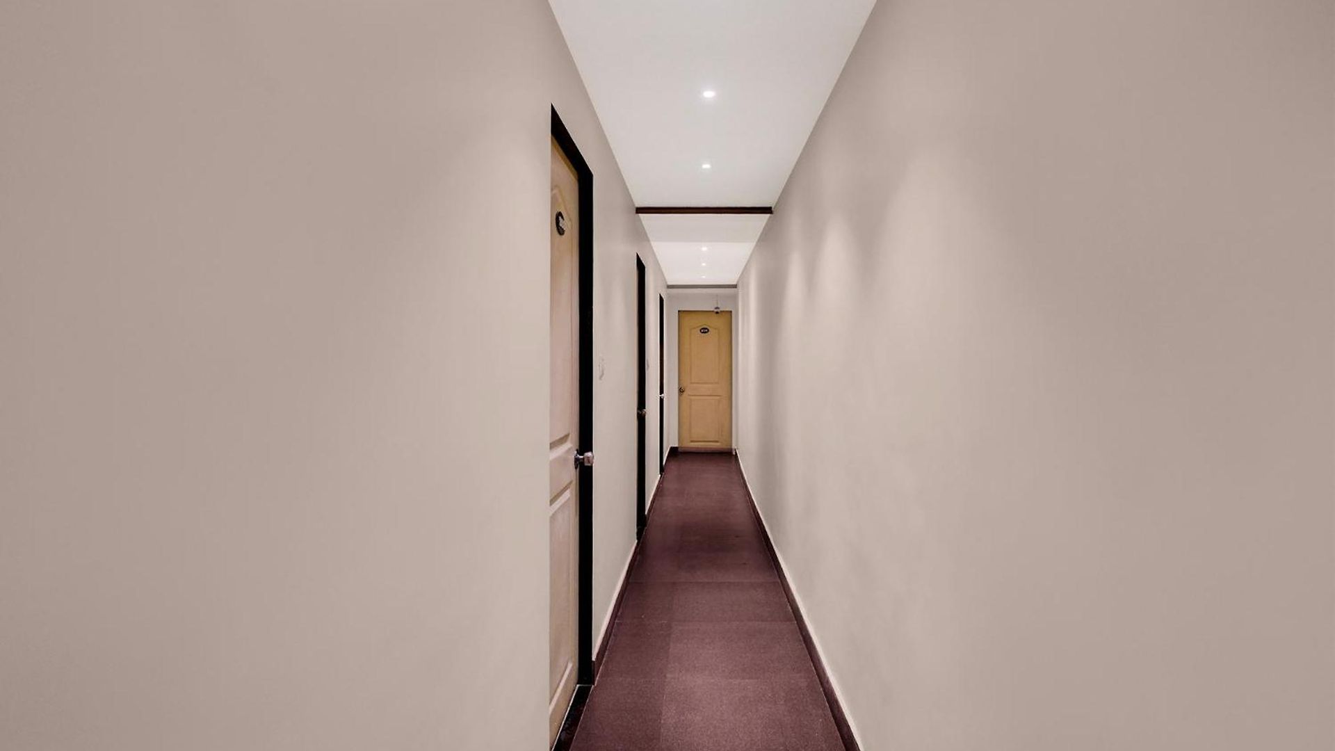 Via Shera Residency Hotel