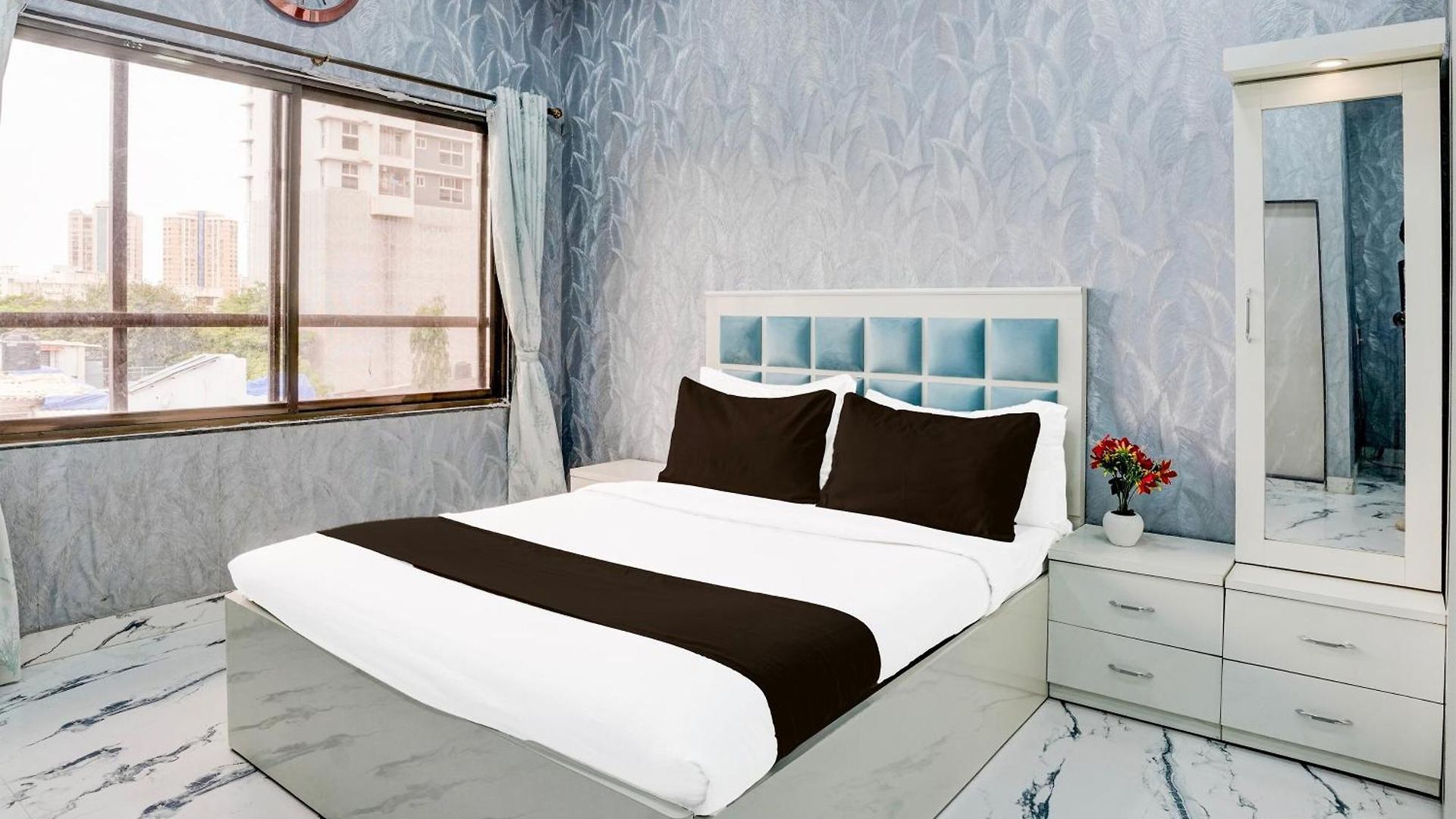 Fabhotel Hans Residency Hotel
