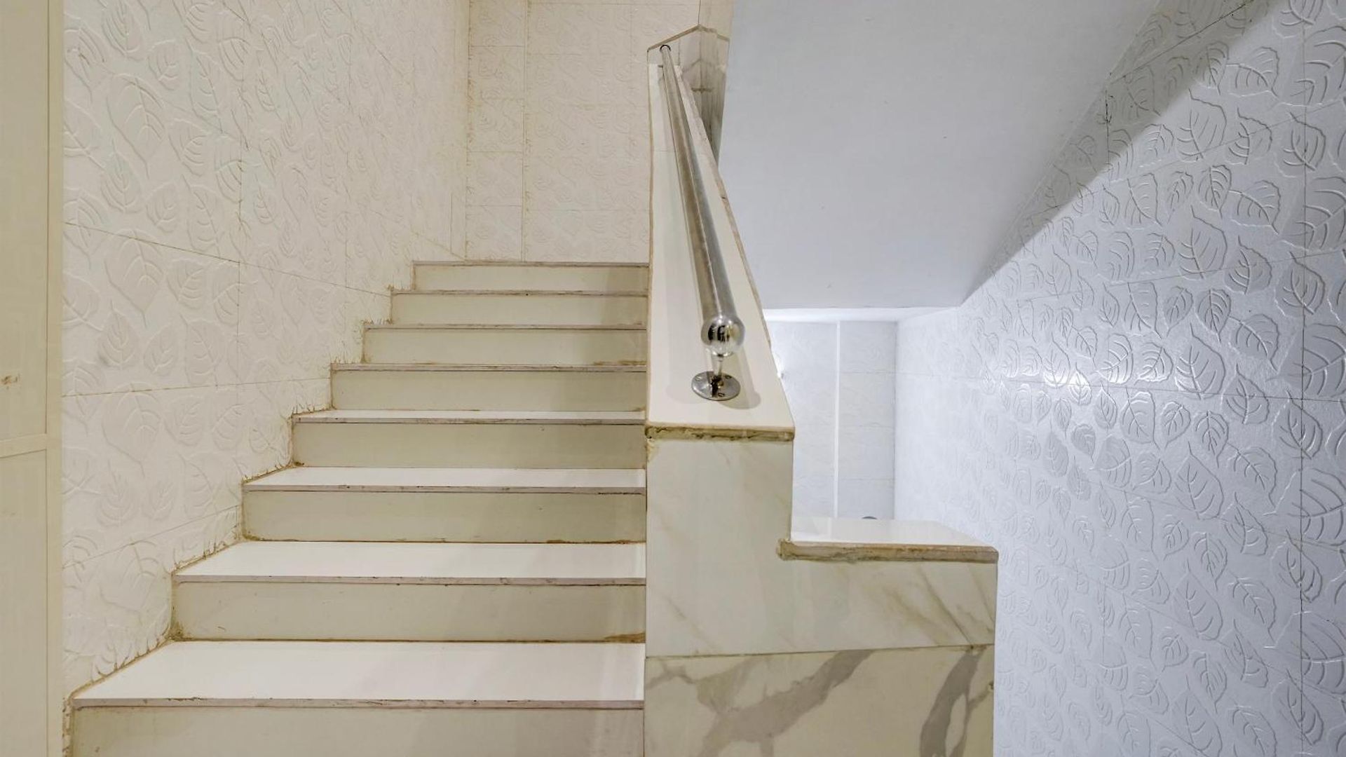 Hotel Fabhotel Hans Residency 3*